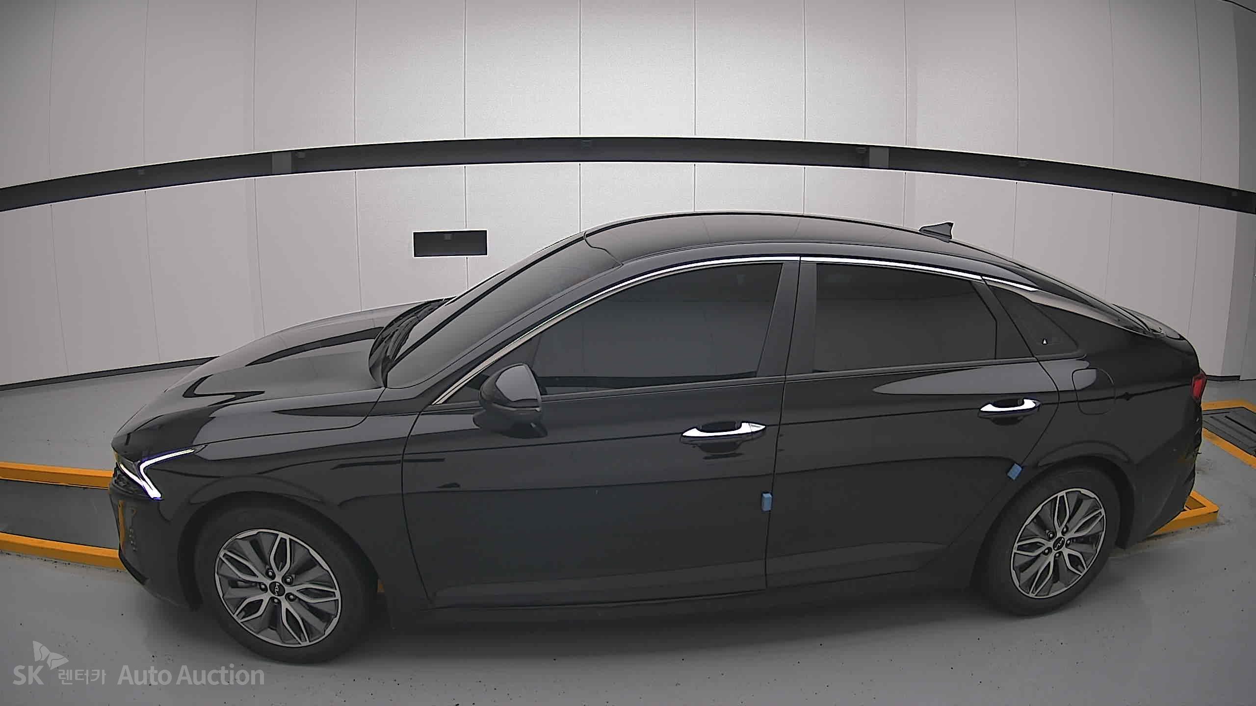 2022 - kia k5