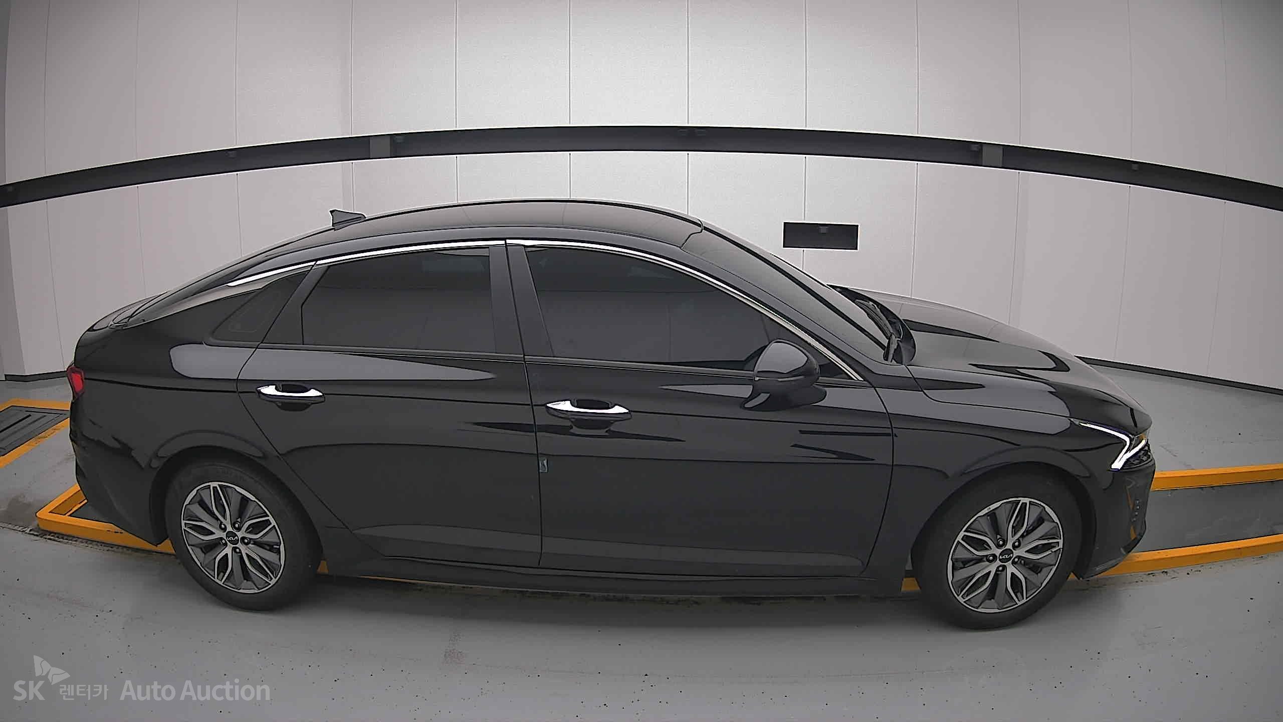 2022 - kia k5