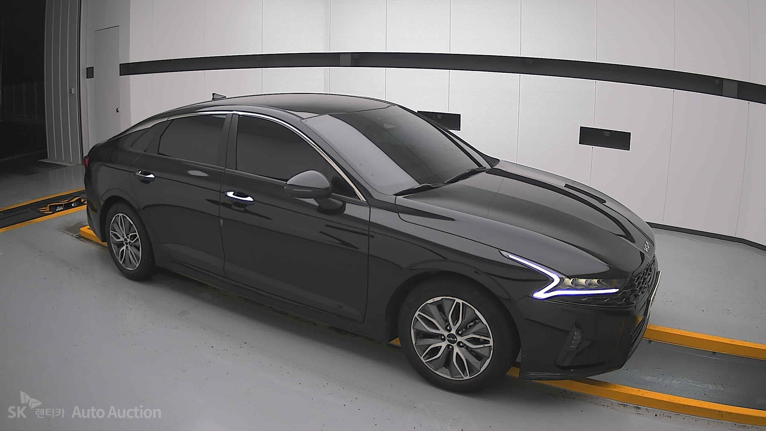 2022 - kia k5