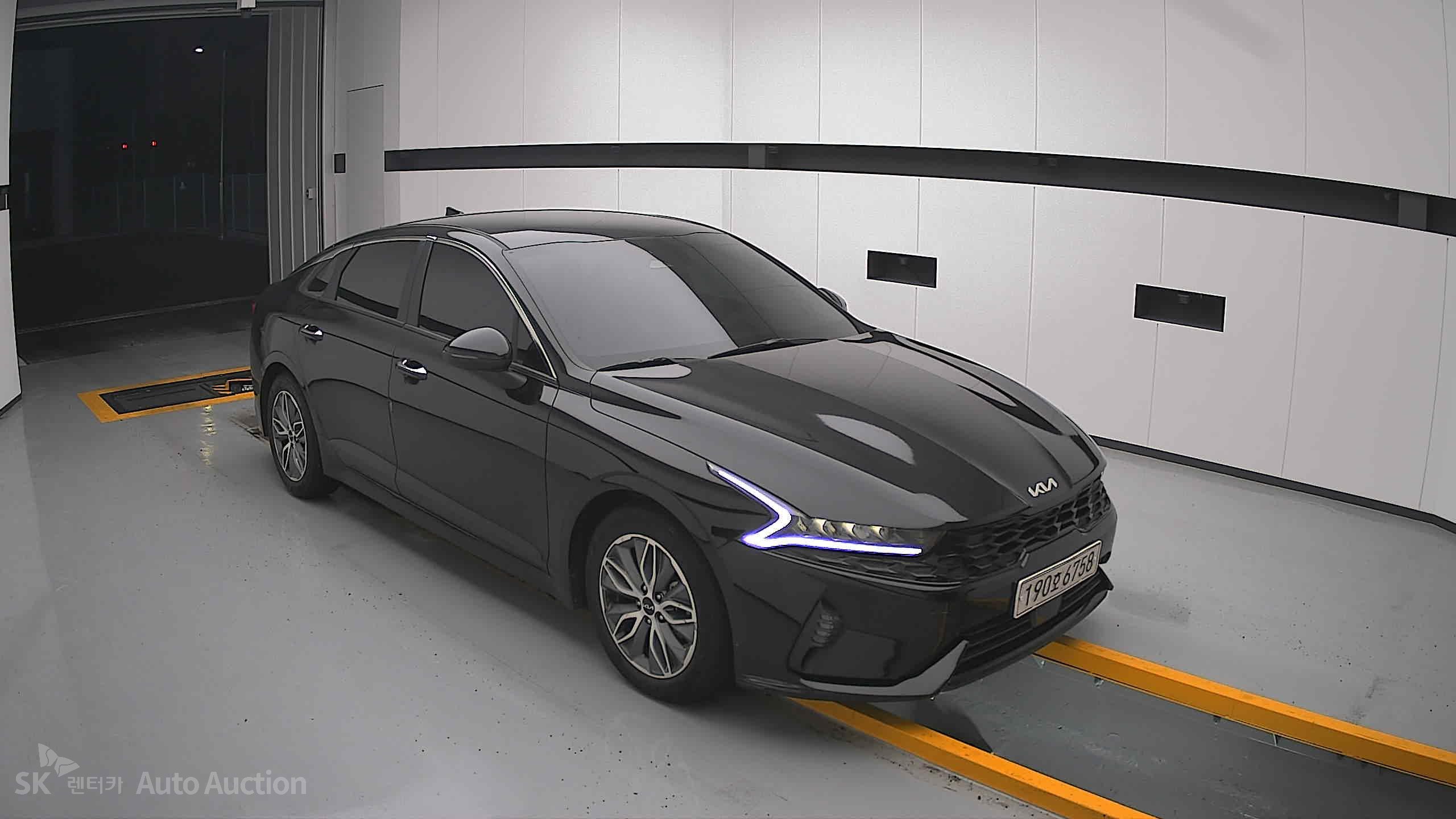 2022 - kia k5