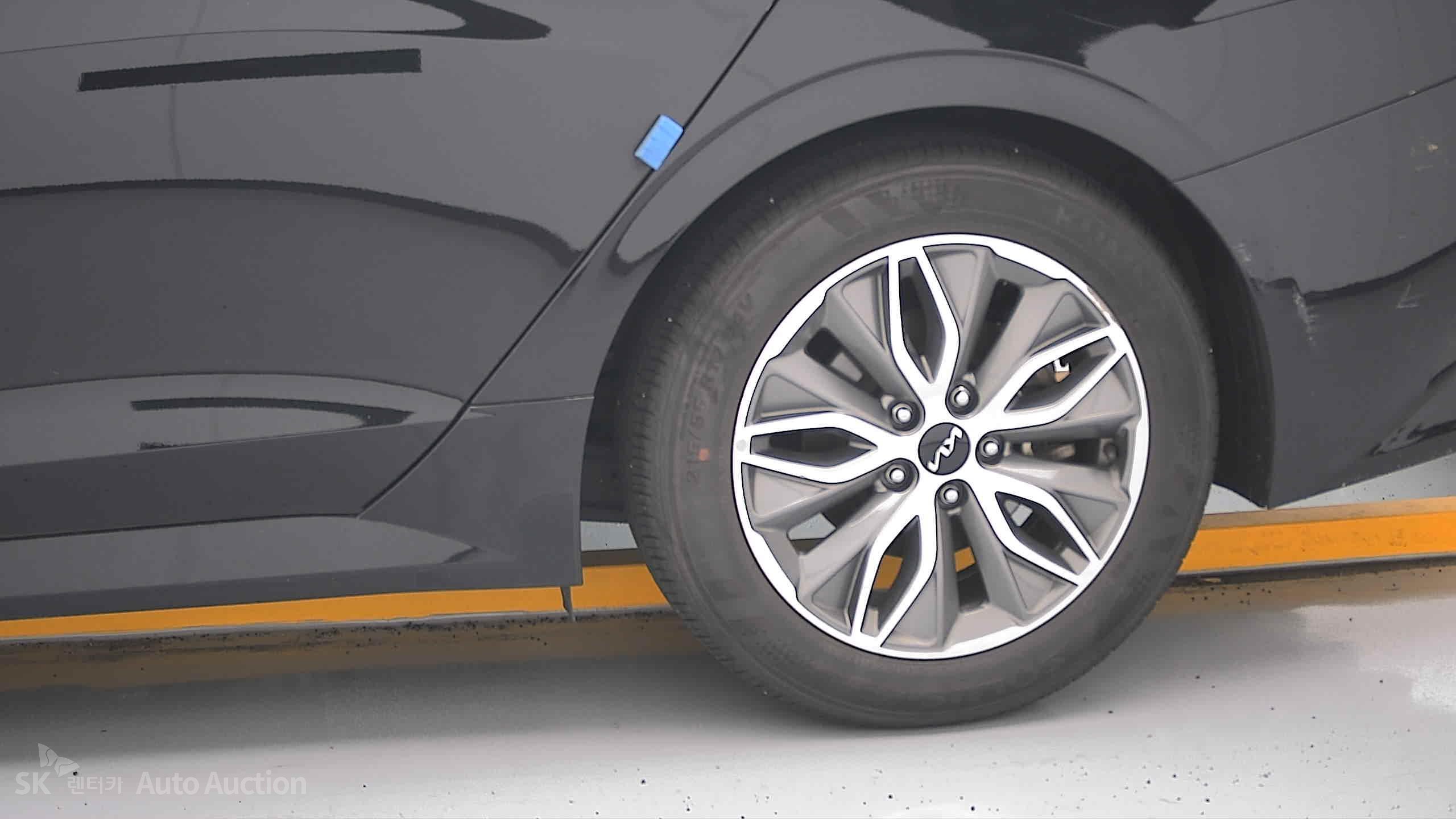 2022 - kia k5