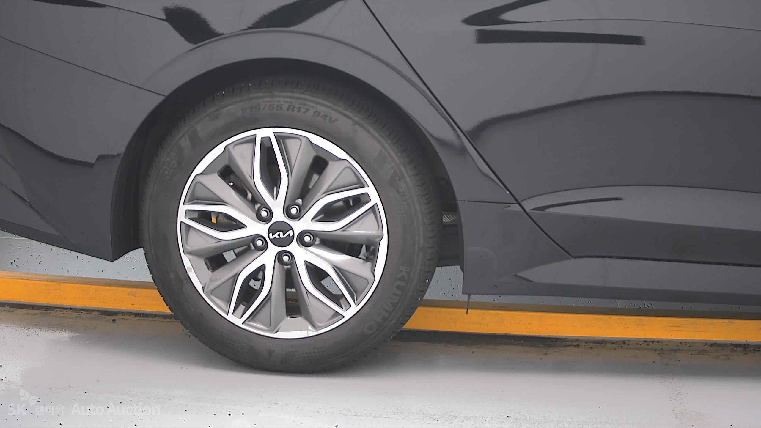 2022 - kia k5