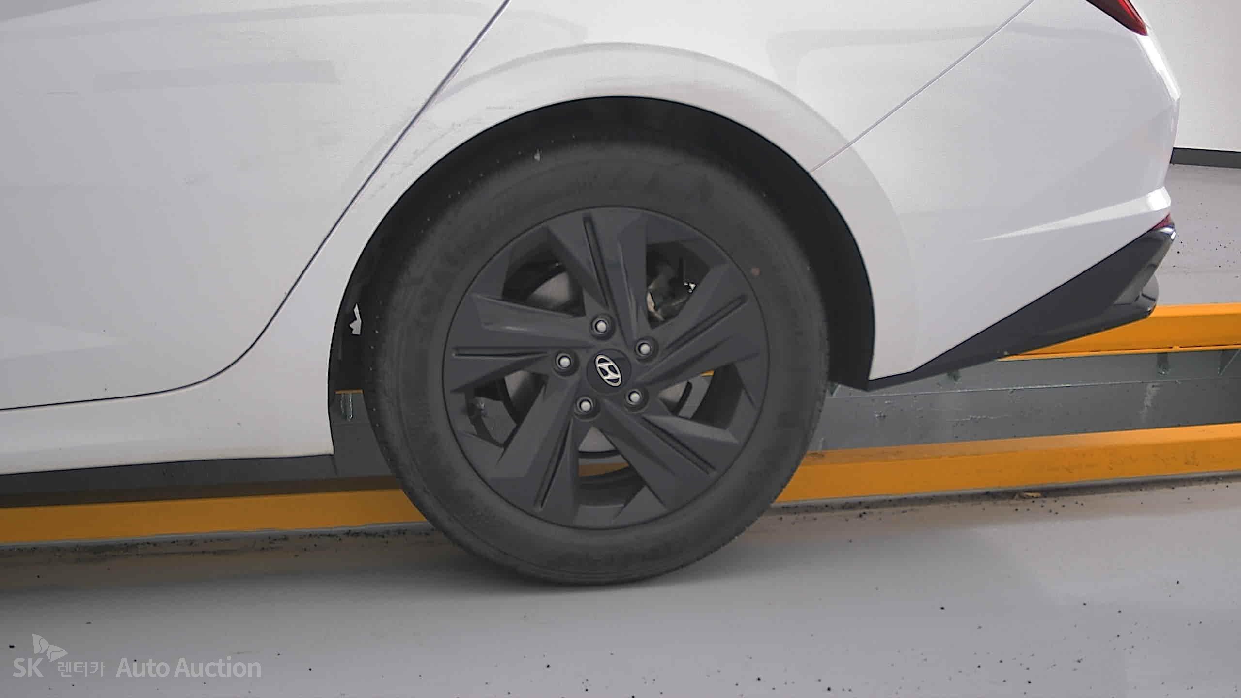 2023 - hyundai avante