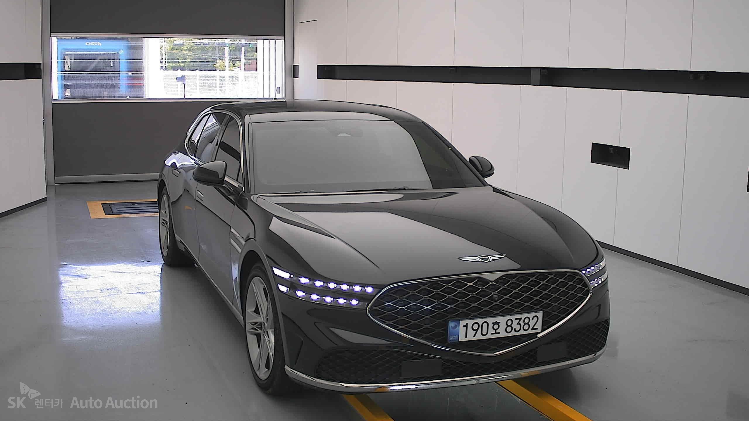 جينيسيس G90 2022 — صورة 22