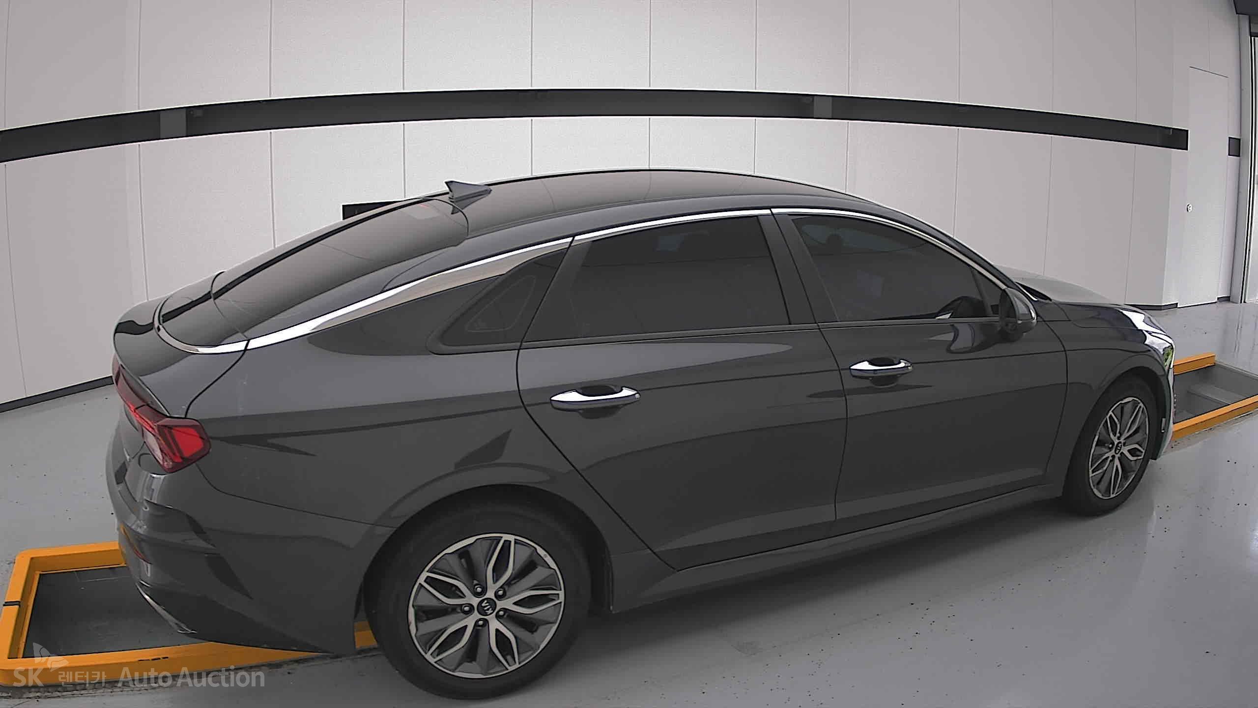 2021 - kia k5