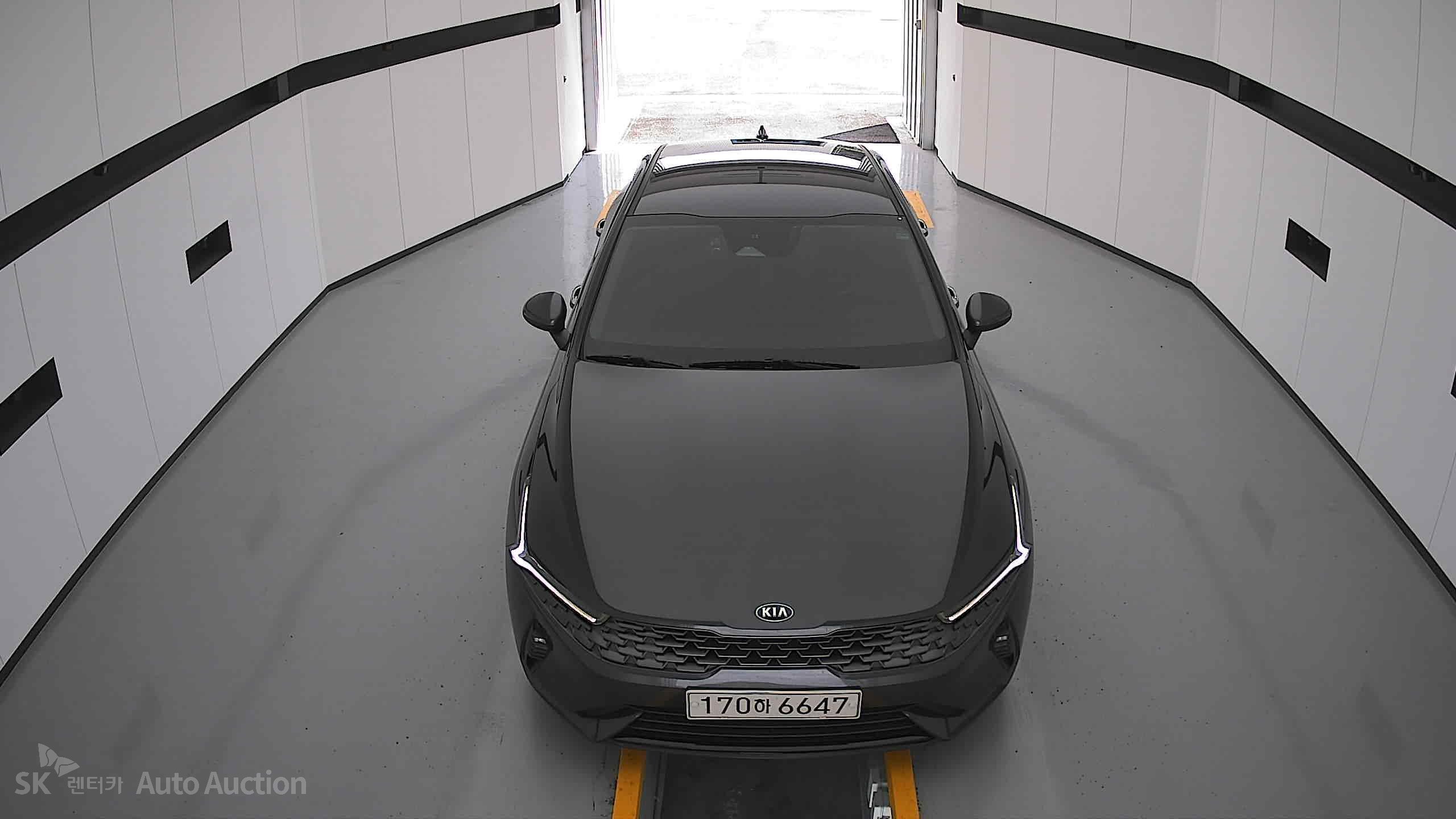 2021 - kia k5