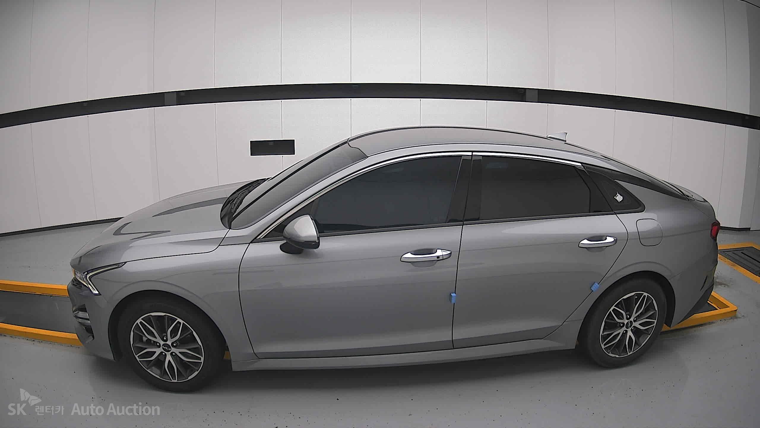 2023 - kia k5