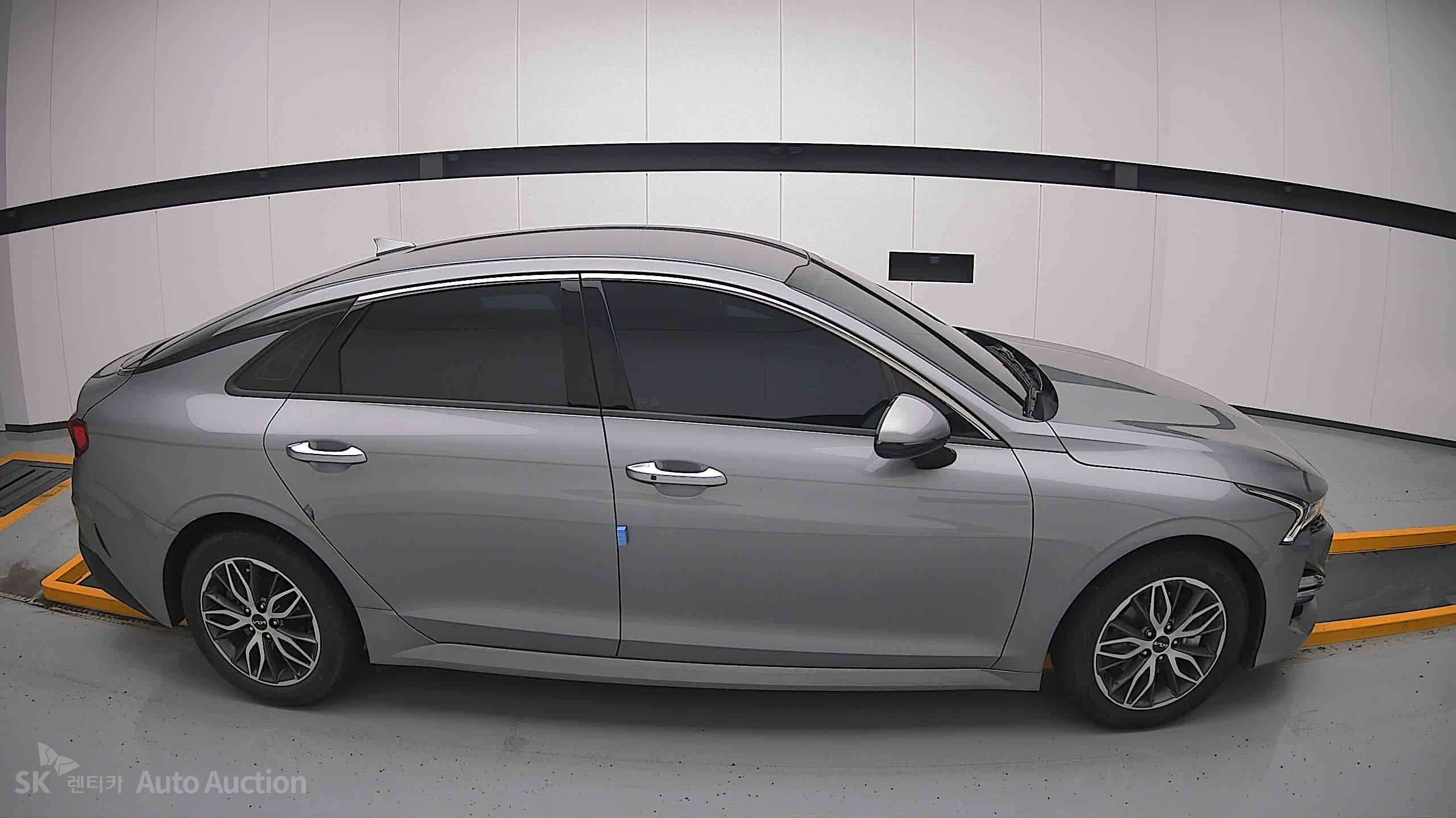 2023 - kia k5