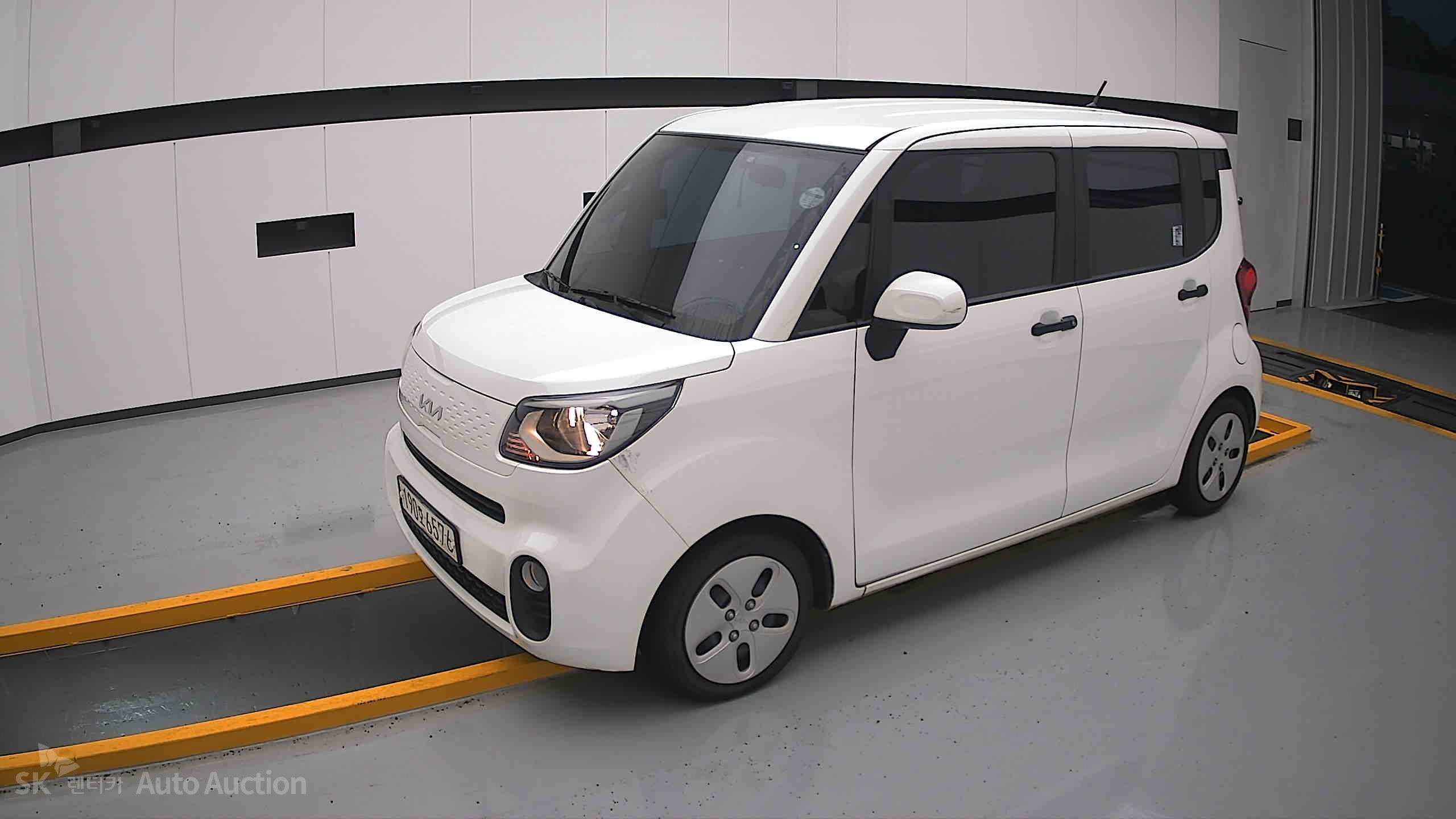 2022 - kia ray