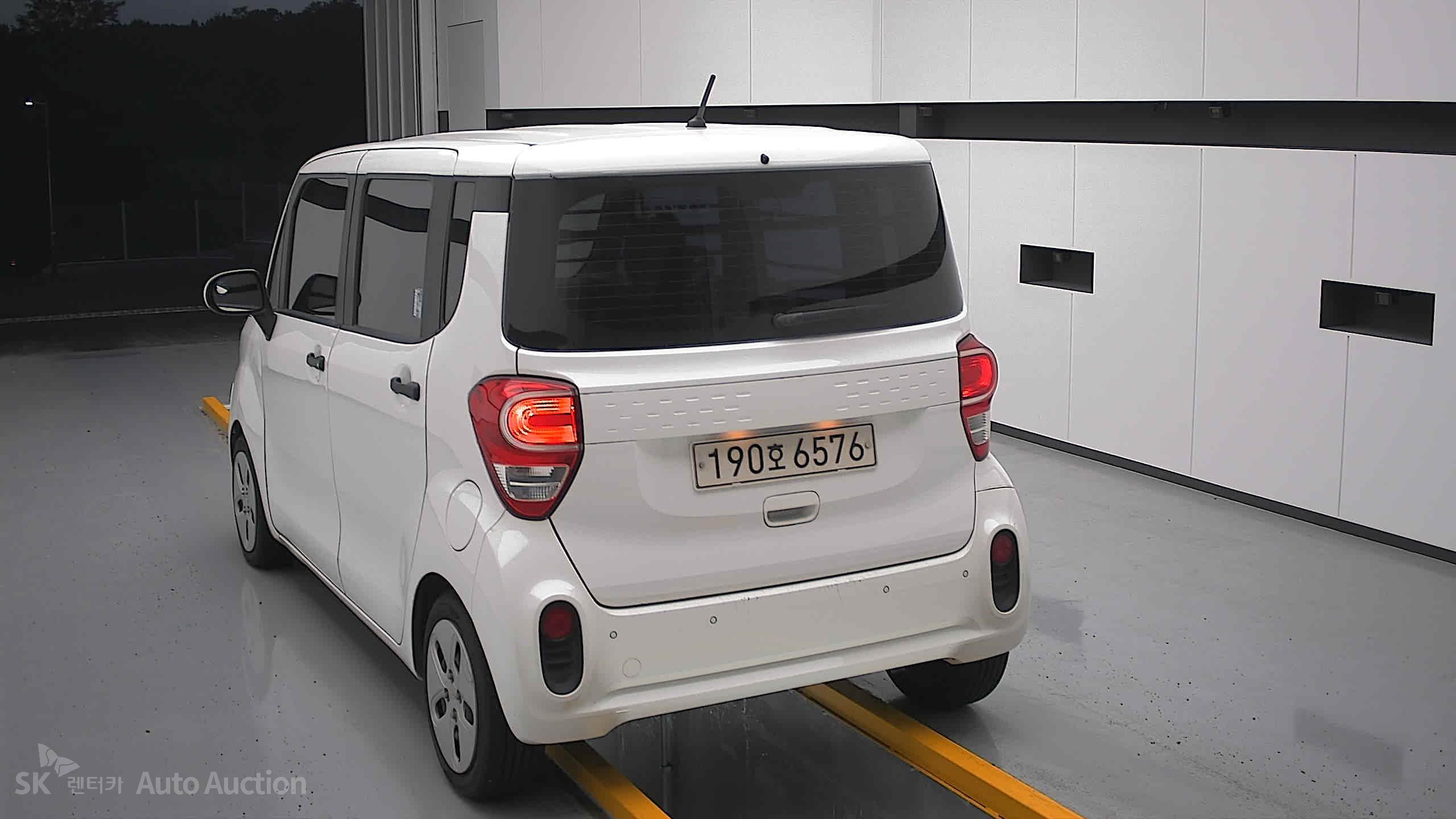 2022 - kia ray