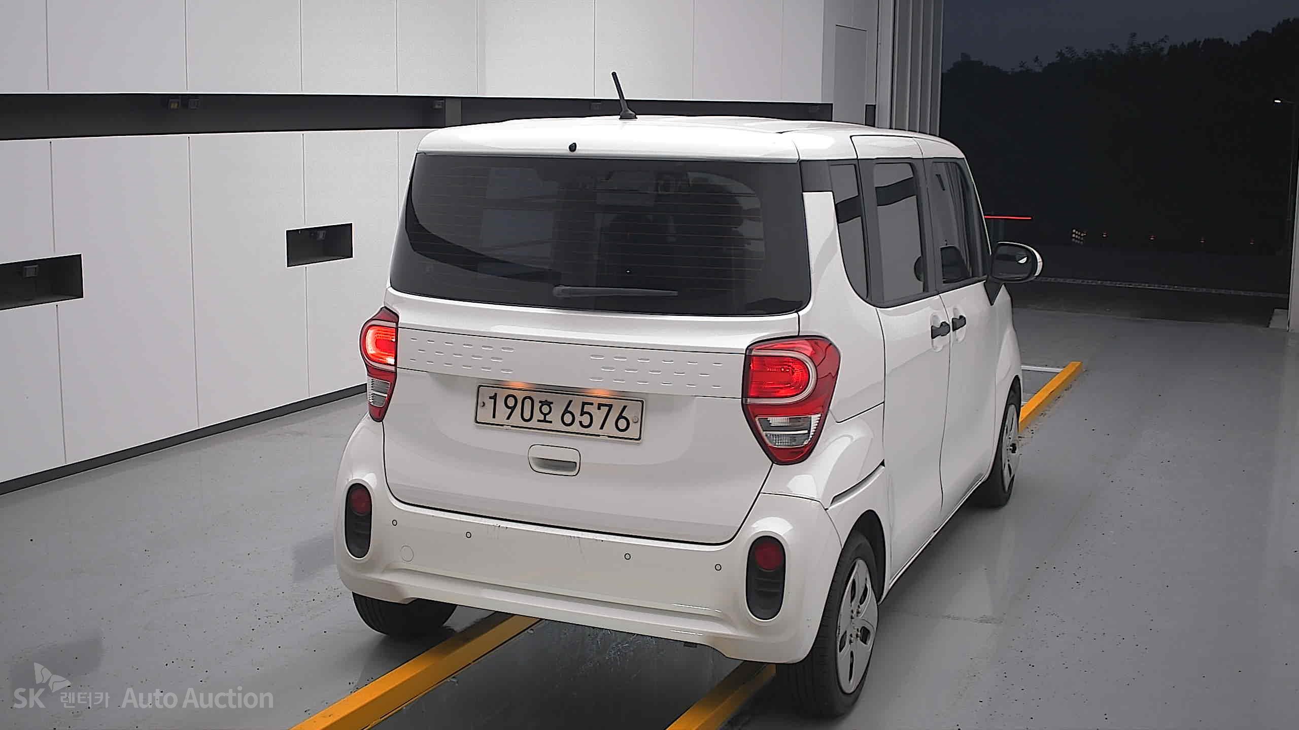2022 - kia ray