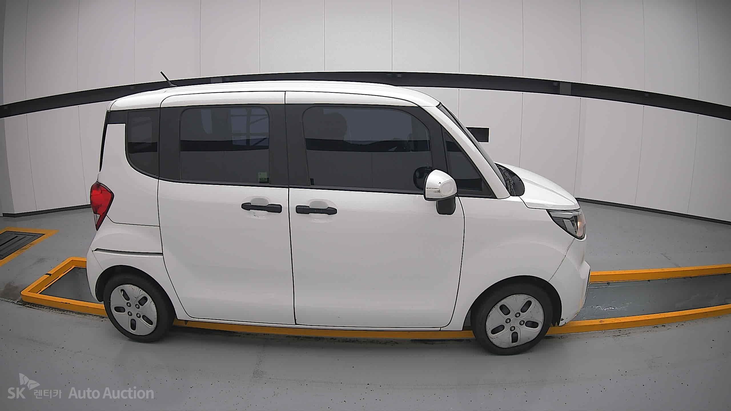 2022 - kia ray