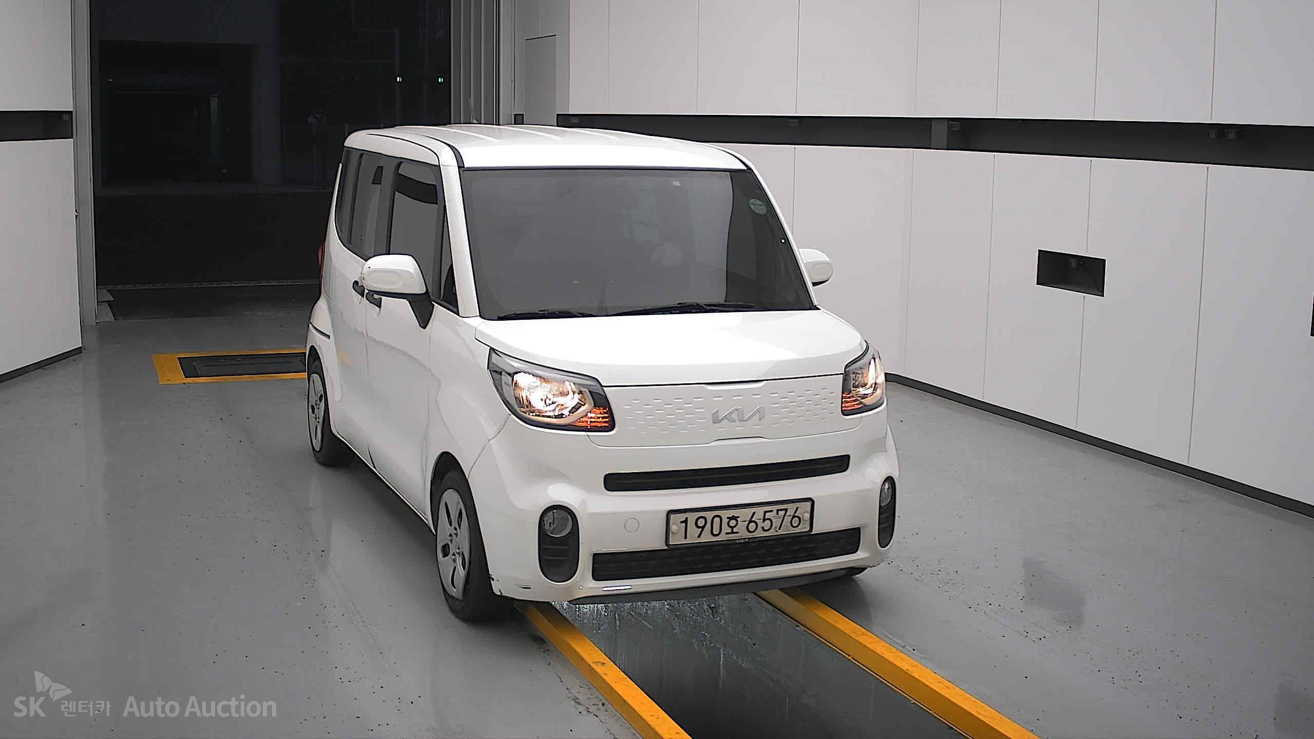 2022 - kia ray