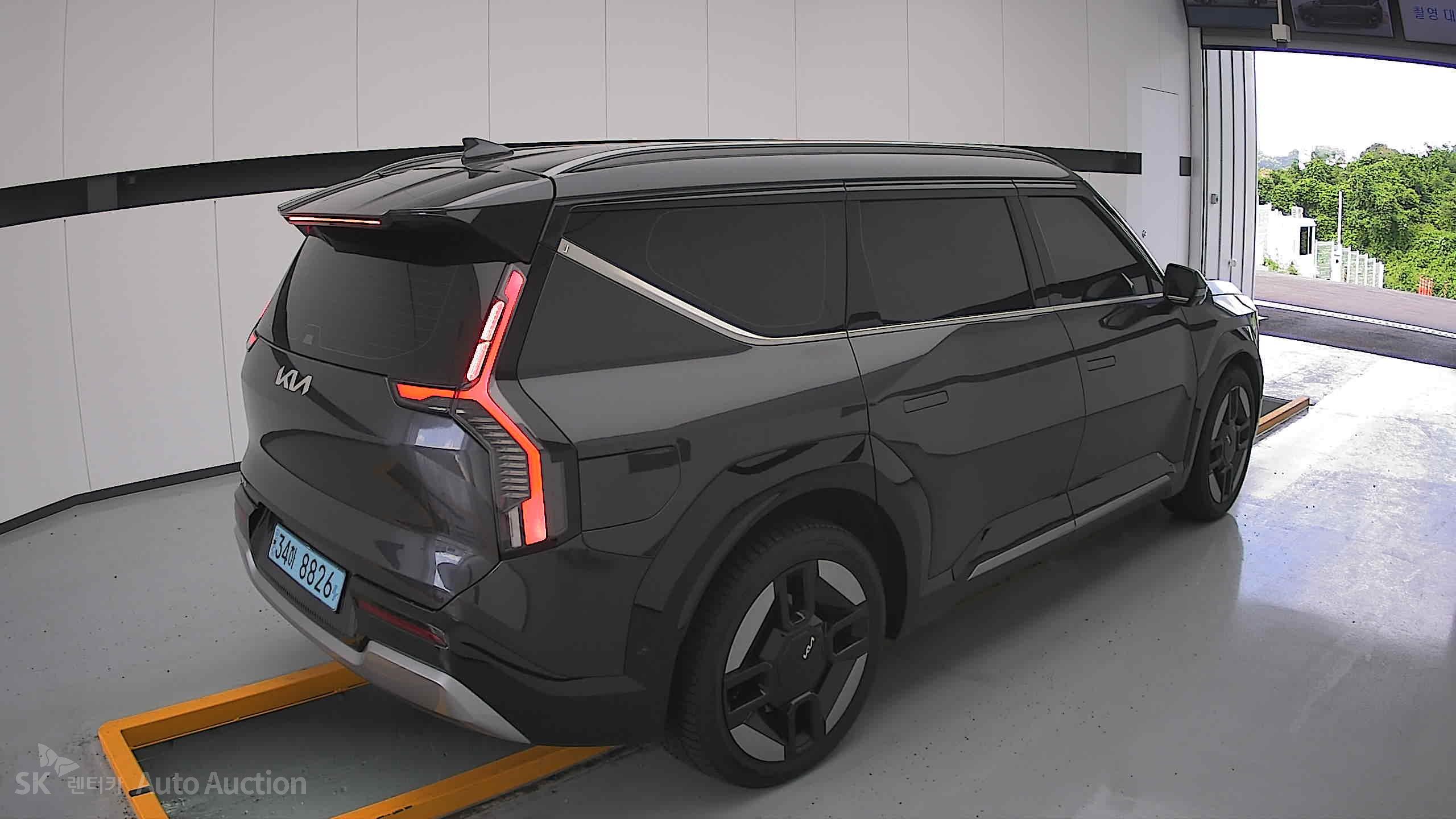 2024 - kia ev9