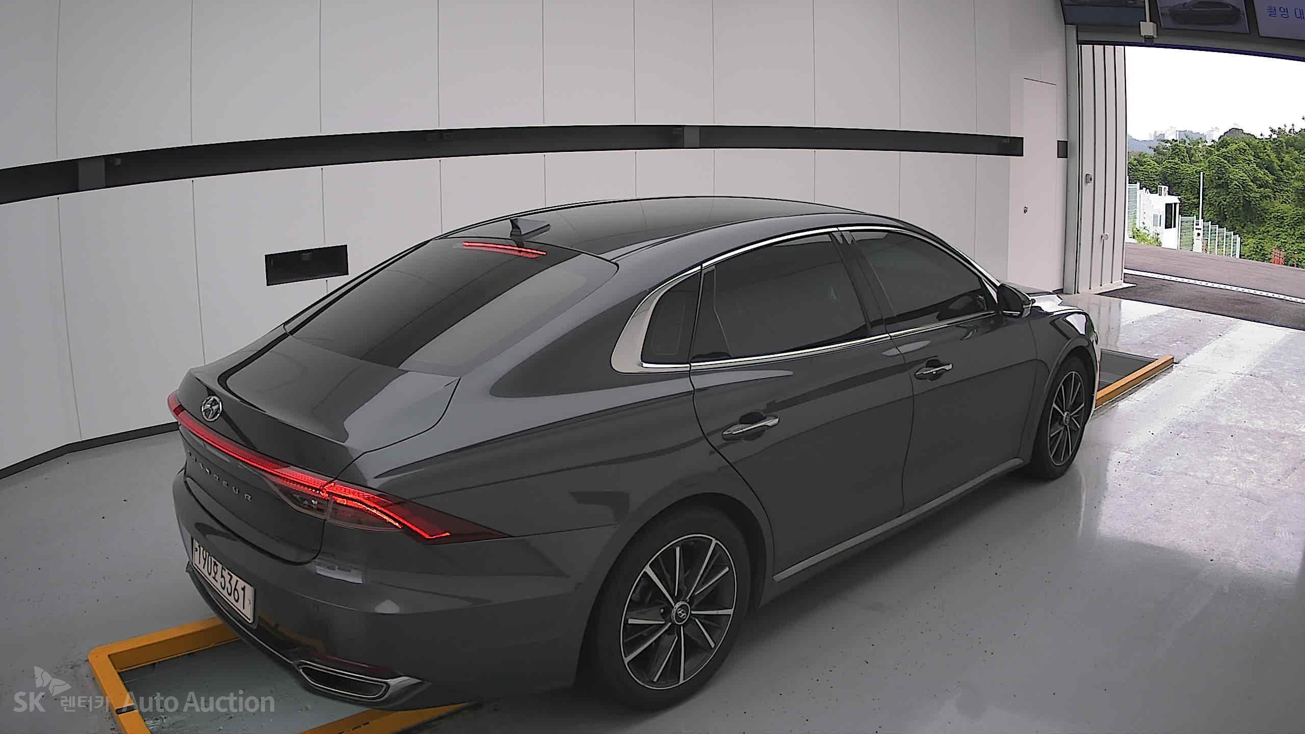 2022 - hyundai grandeur