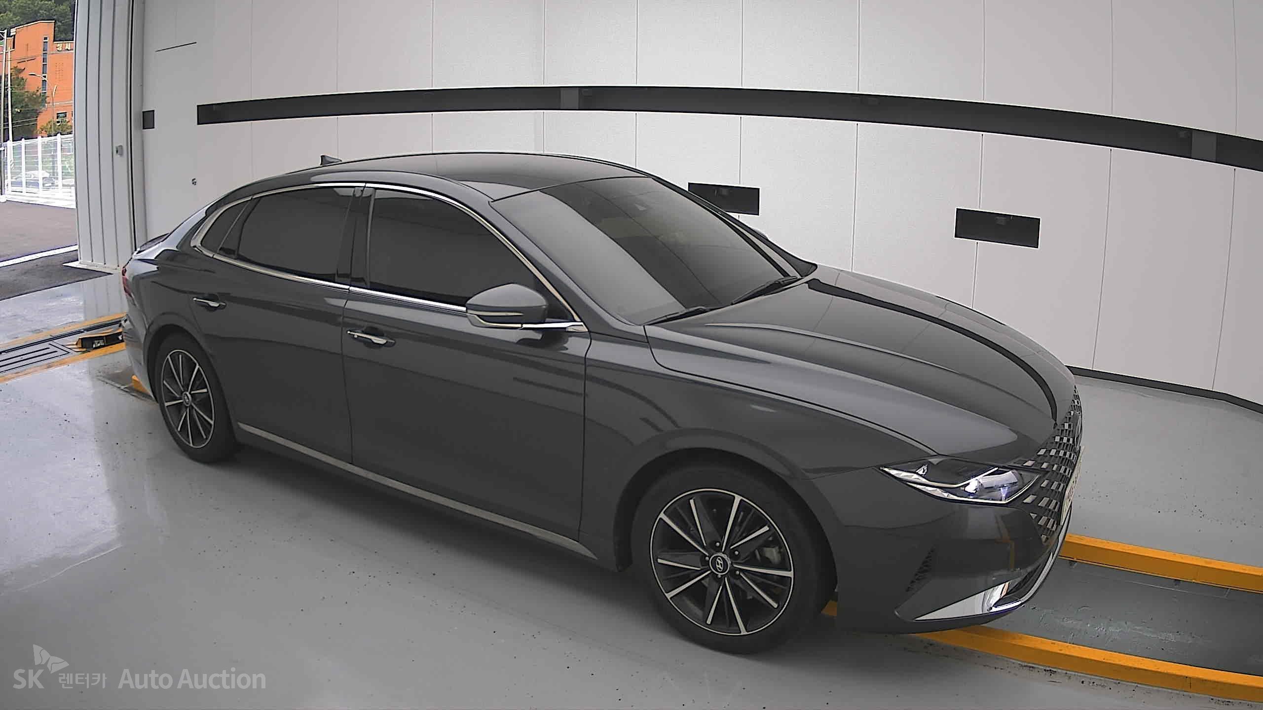 2022 - hyundai grandeur