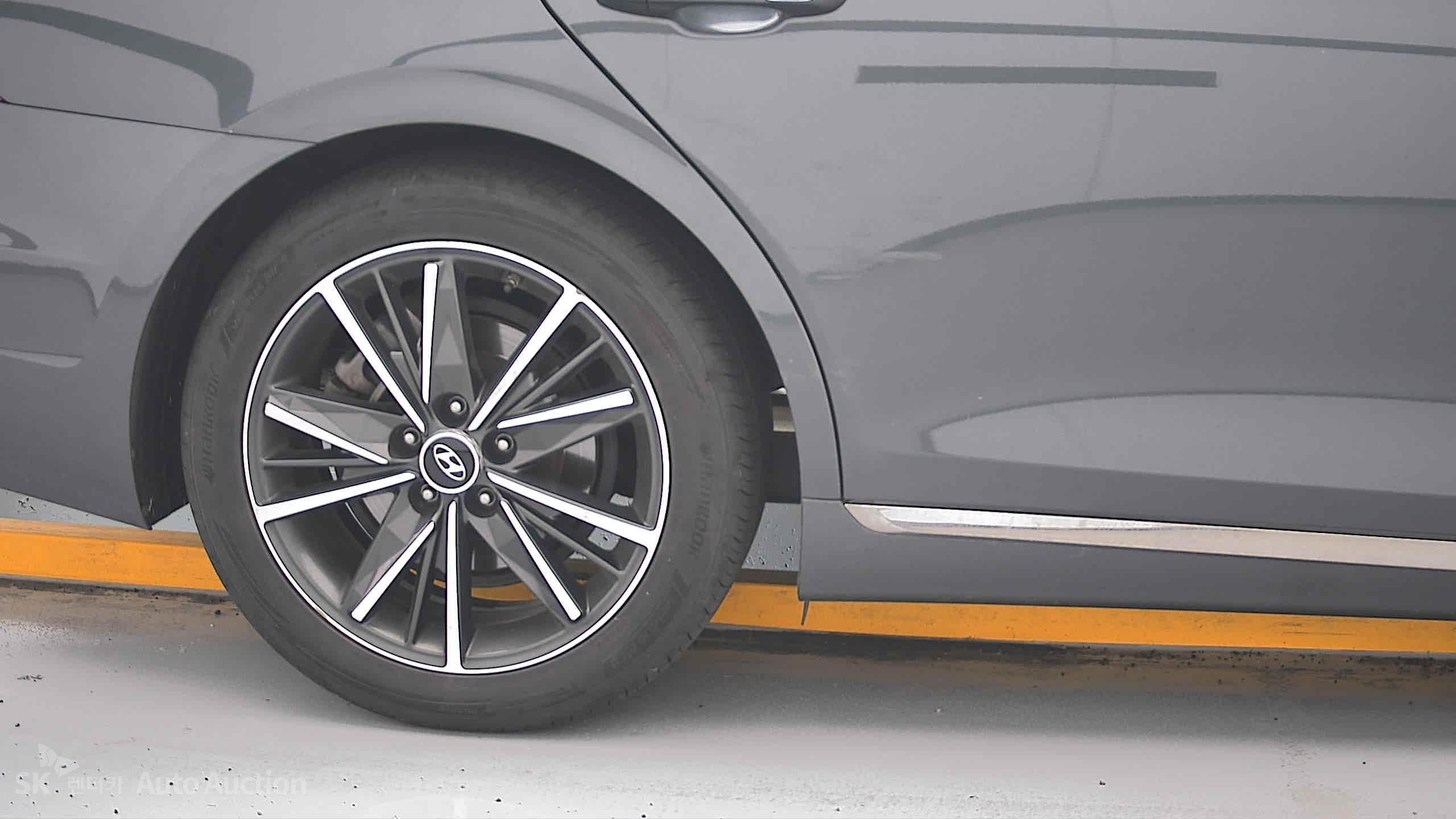 2022 - hyundai grandeur