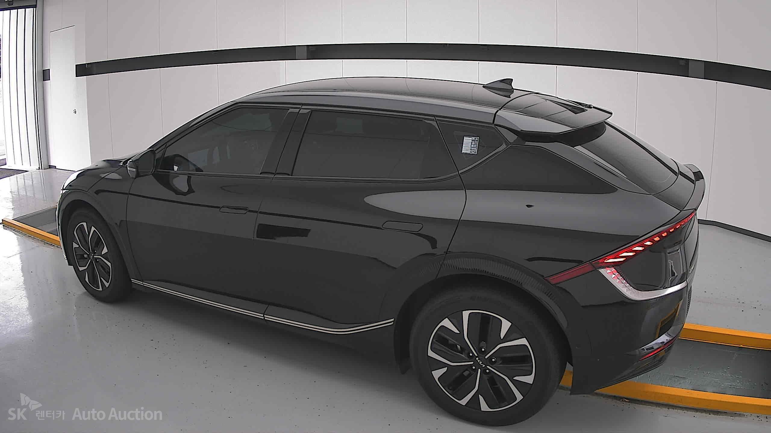 2022 - kia ev6
