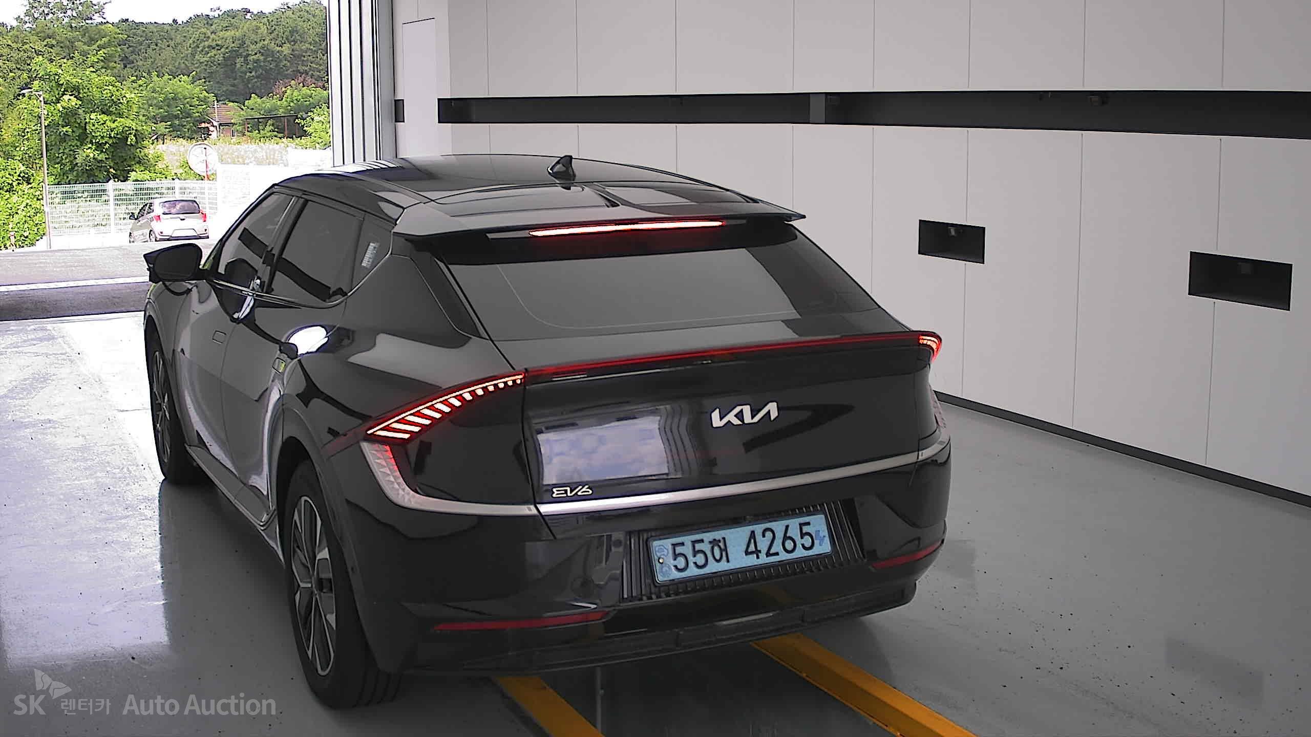 2022 - kia ev6