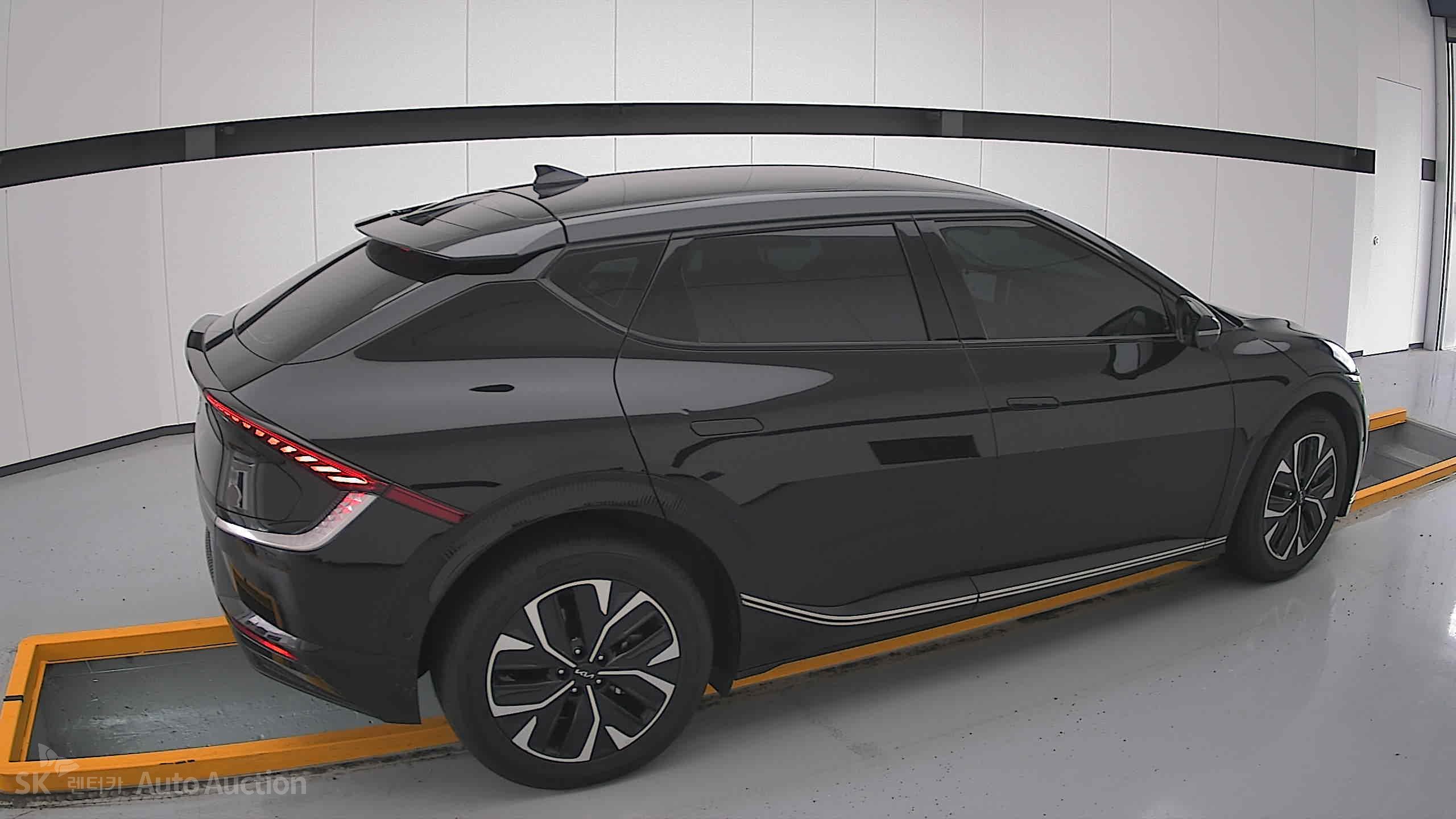 2022 - kia ev6