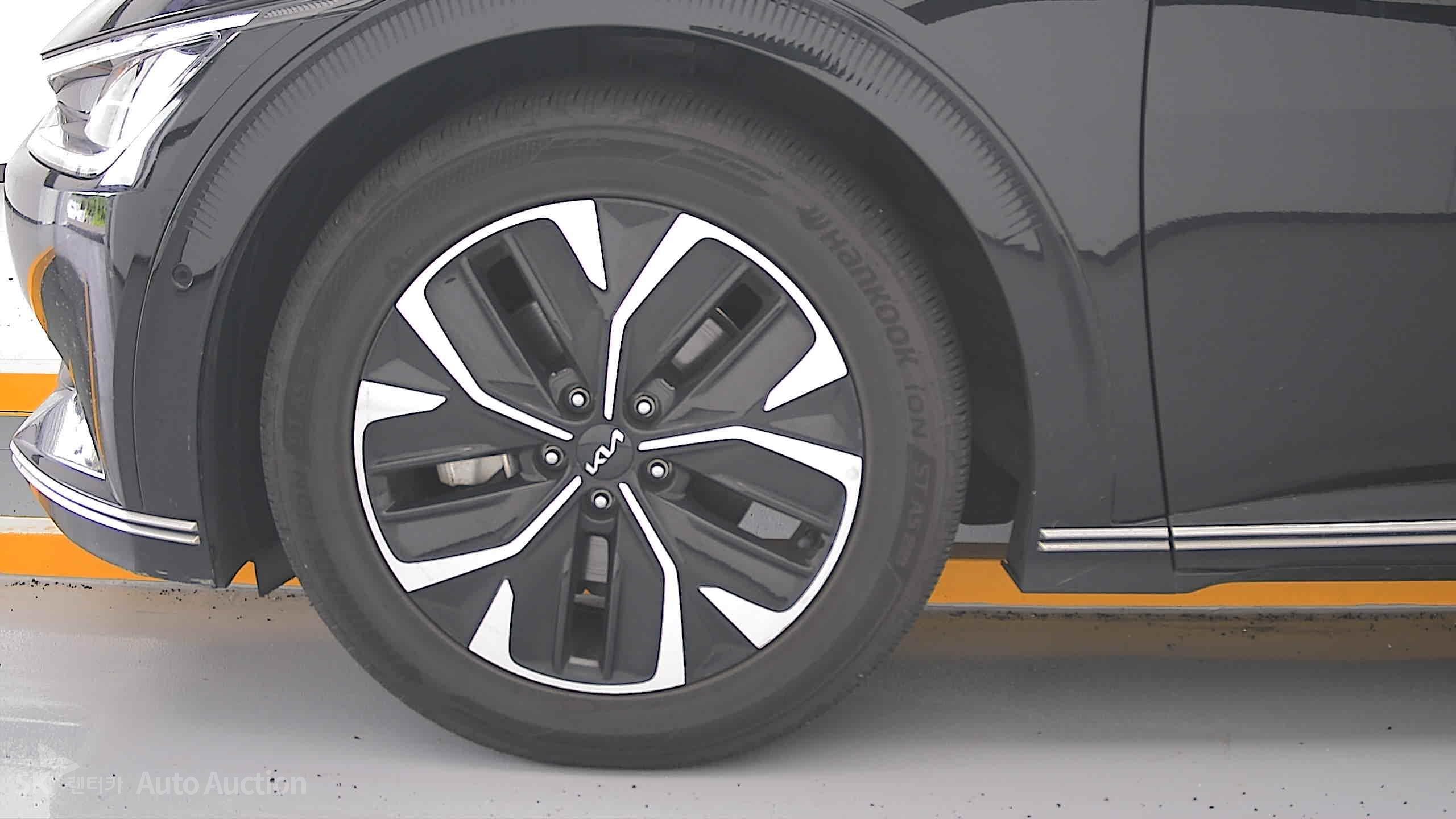 2022 - kia ev6