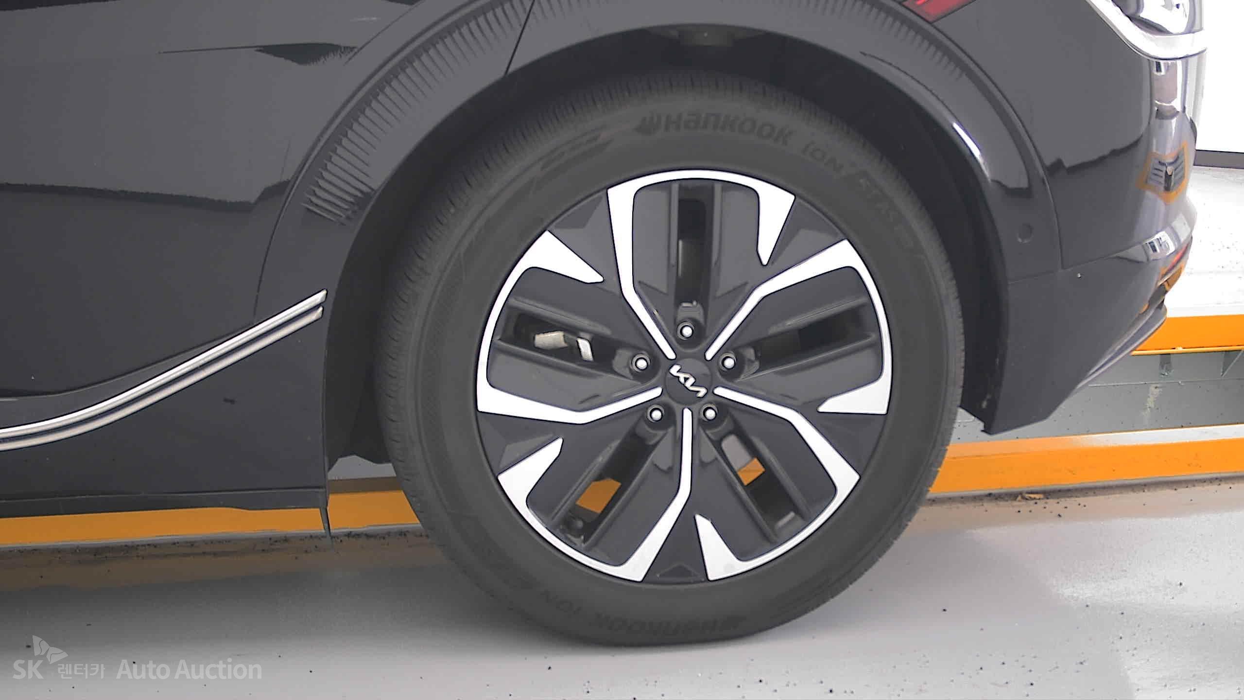 2022 - kia ev6
