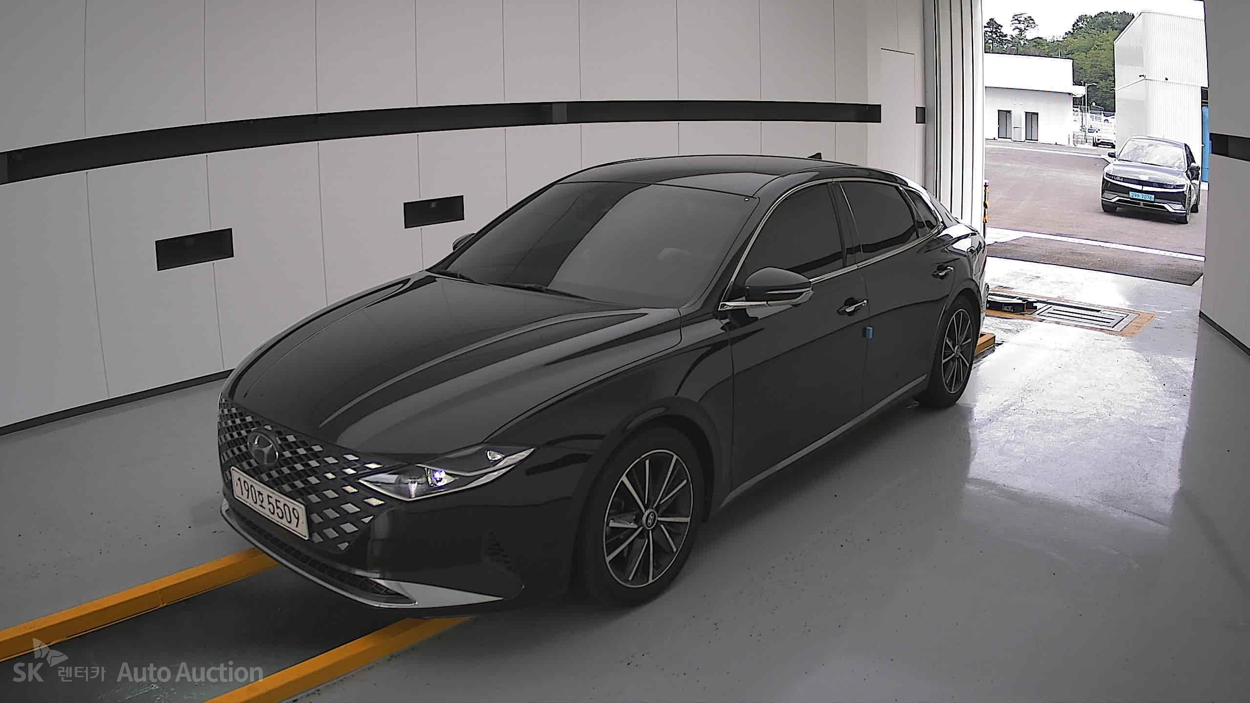 2022 - hyundai grandeur