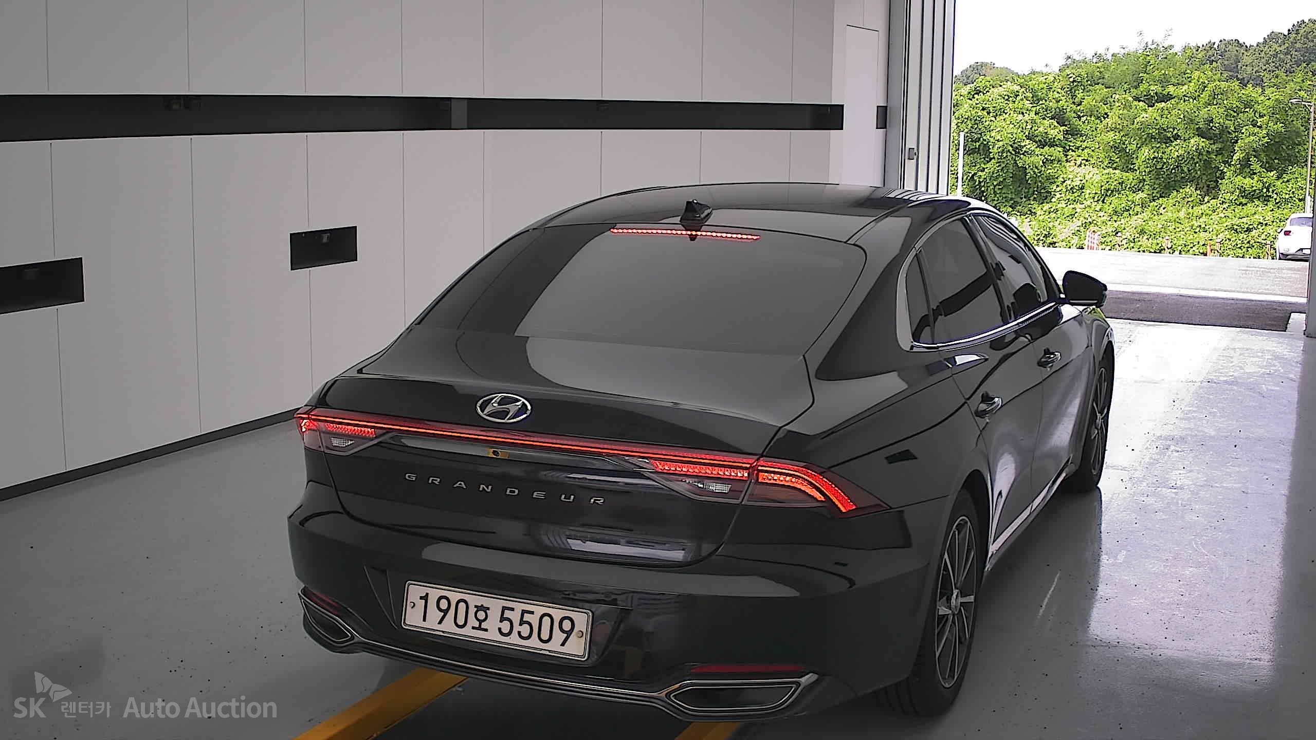 2022 - hyundai grandeur