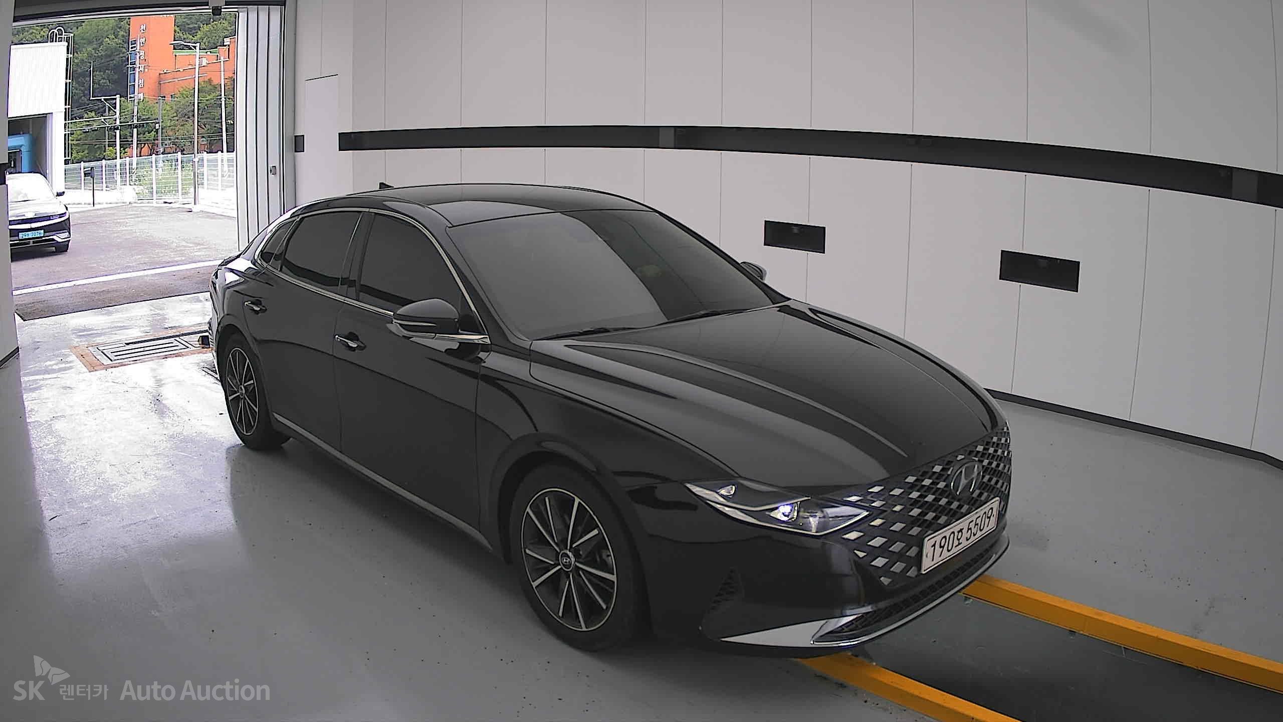 2022 - hyundai grandeur