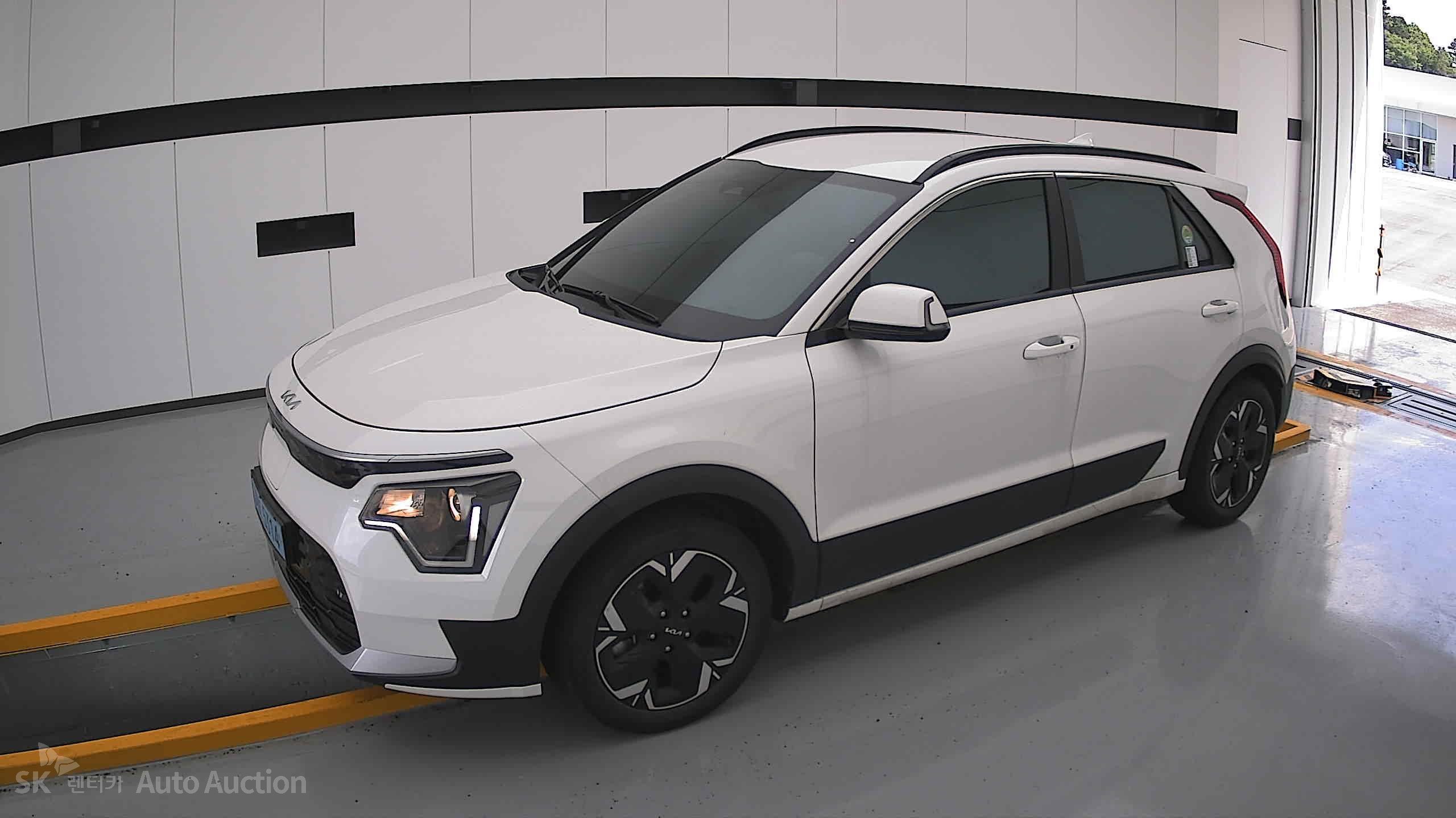 2023 - kia niro ev
