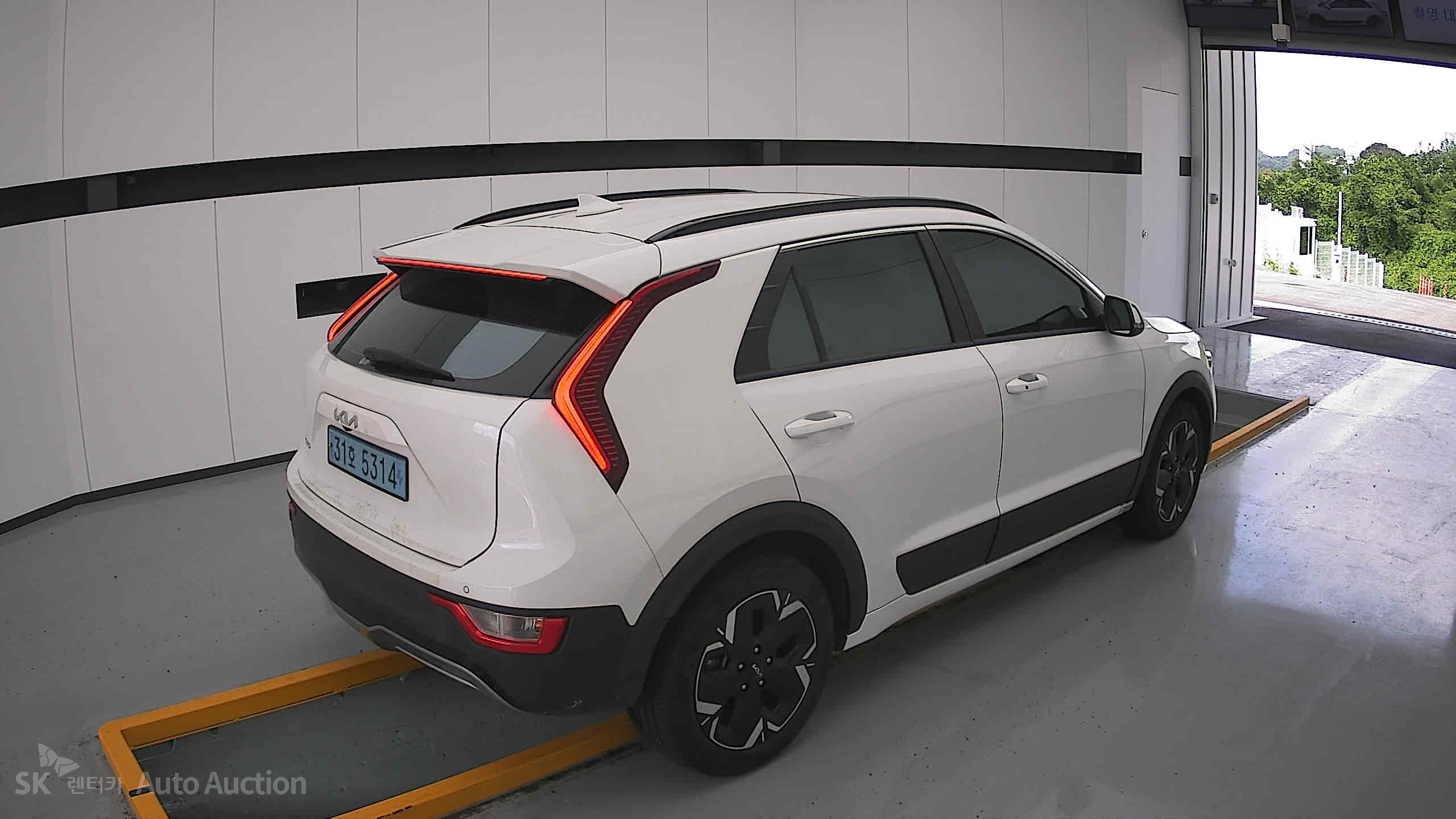 2023 - kia niro ev