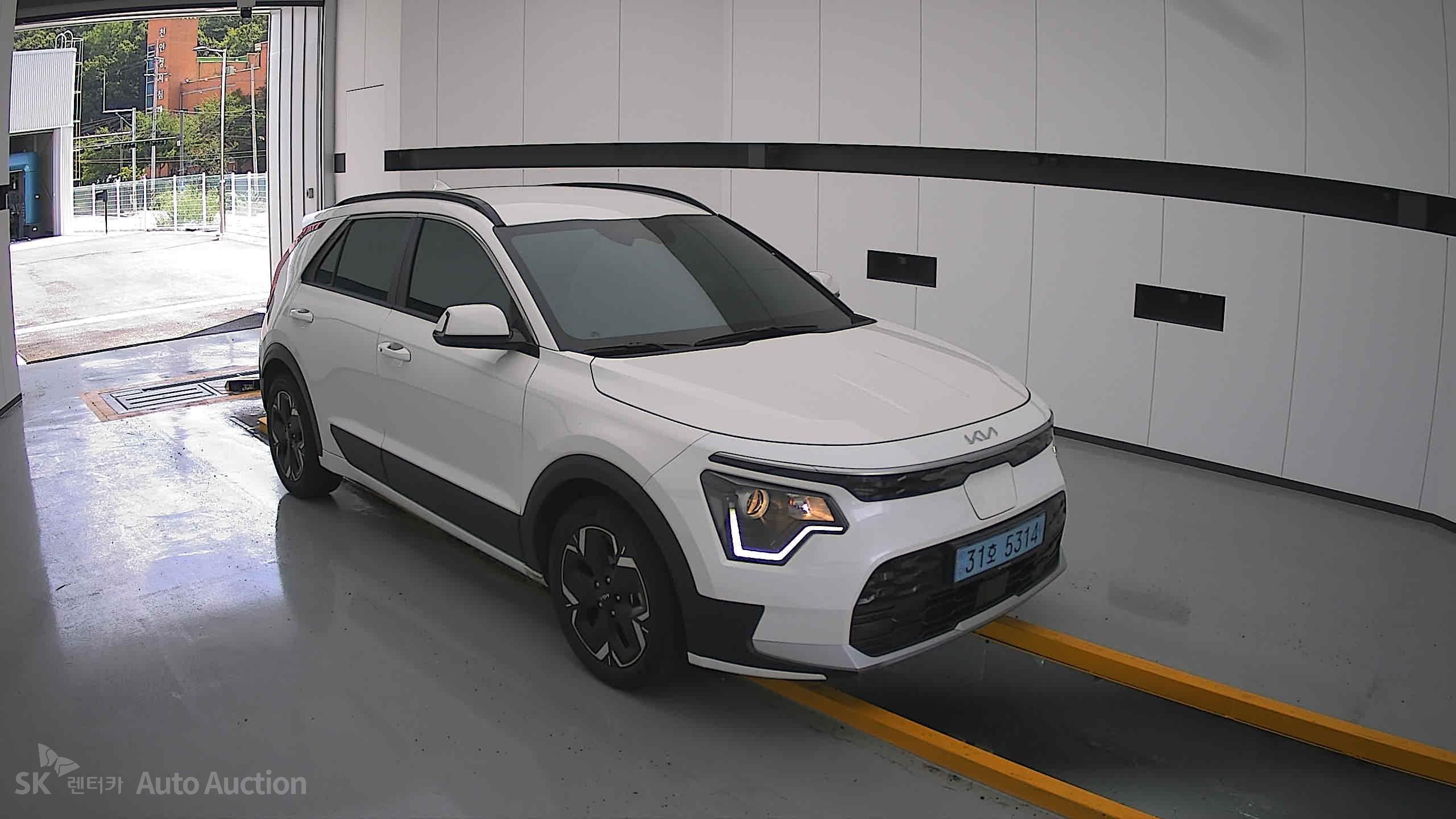 2023 - kia niro ev