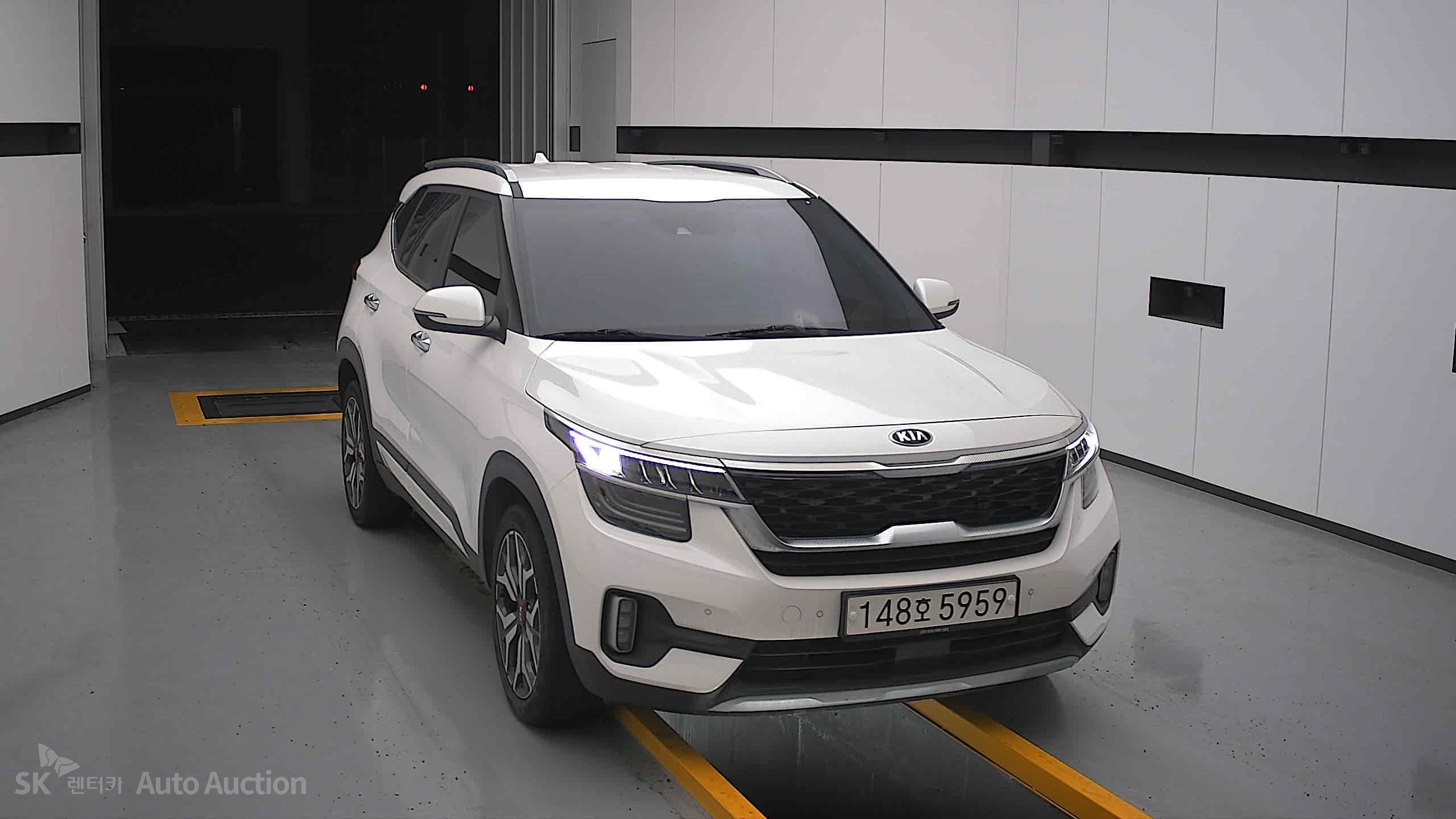 2022 - kia seltos
