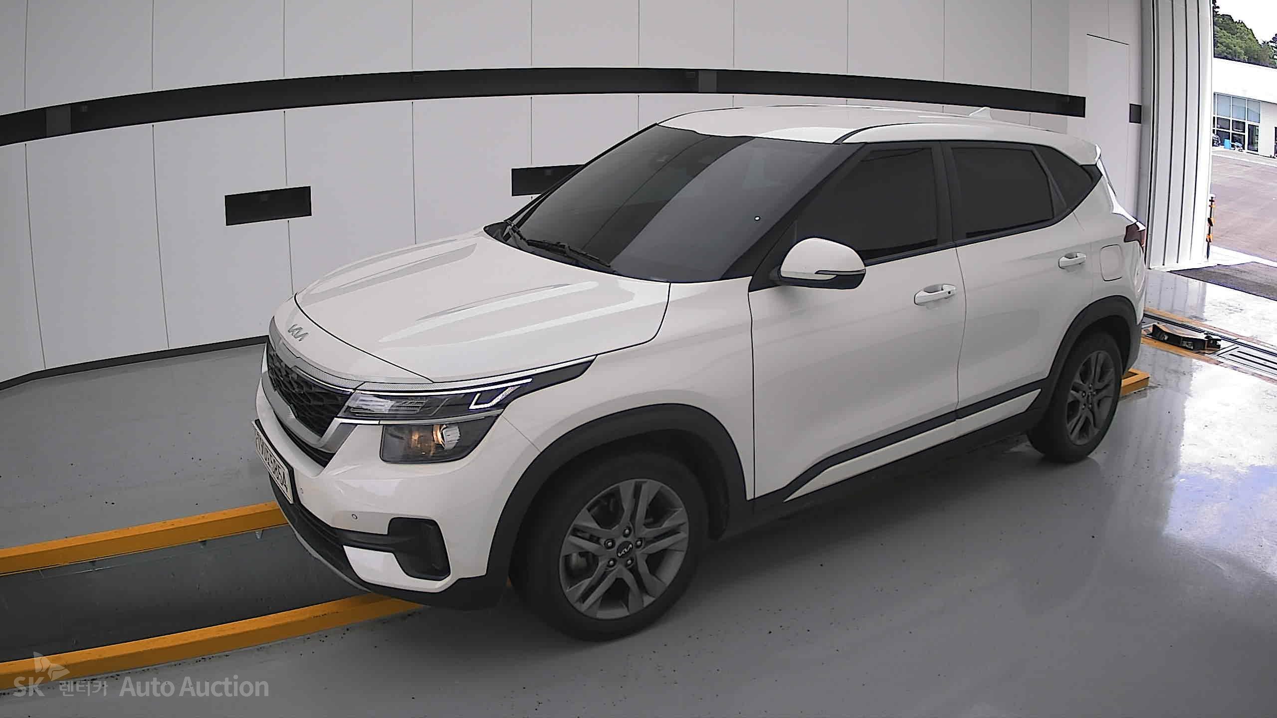 2023 - kia seltos
