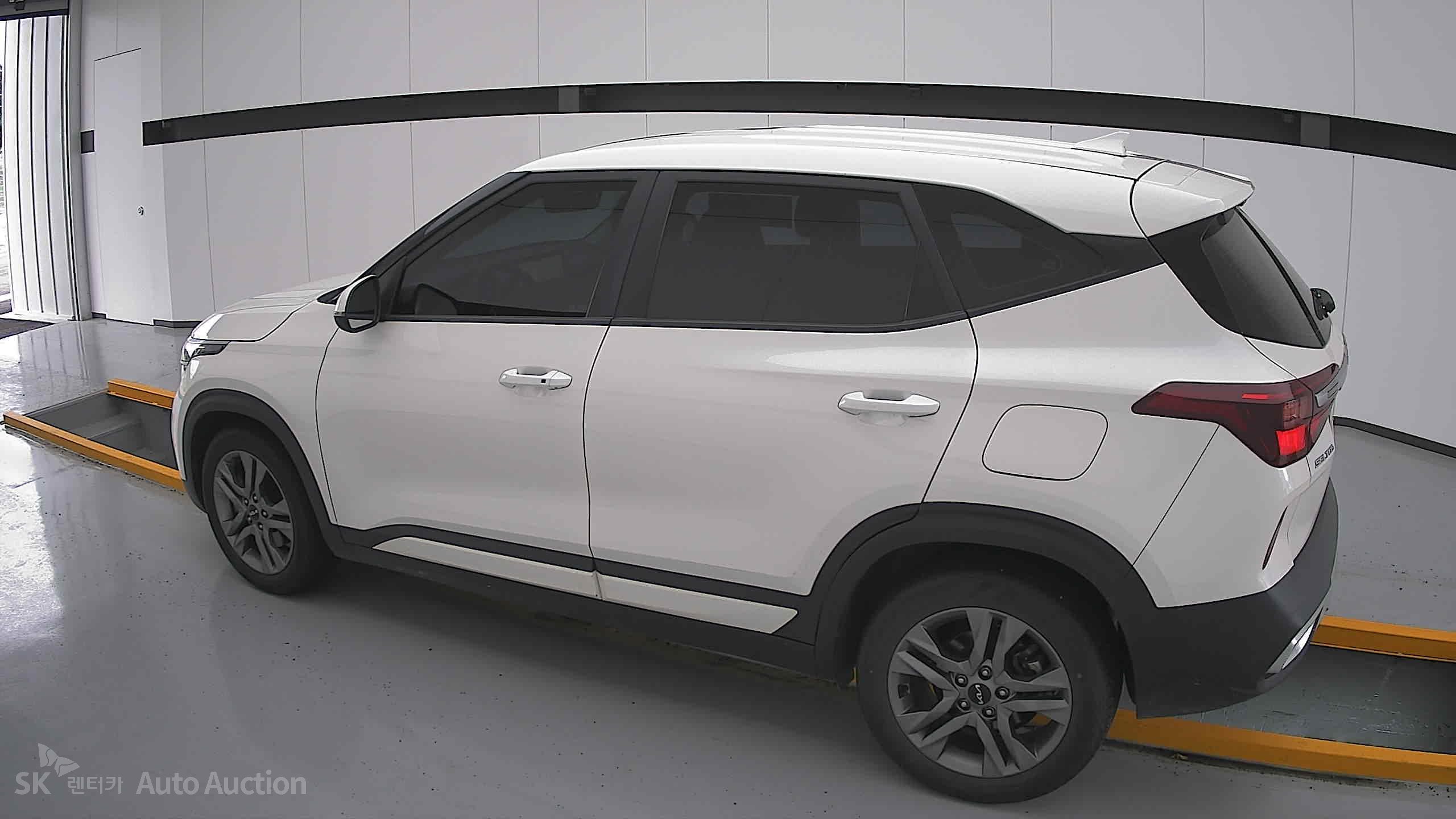 2023 - kia seltos