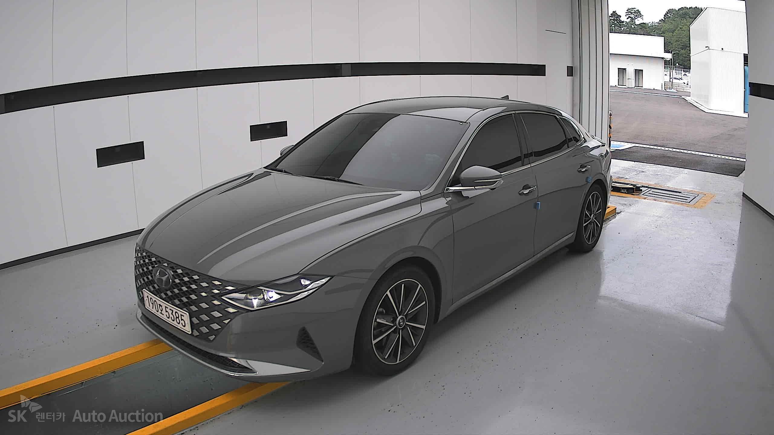 2022 - hyundai grandeur