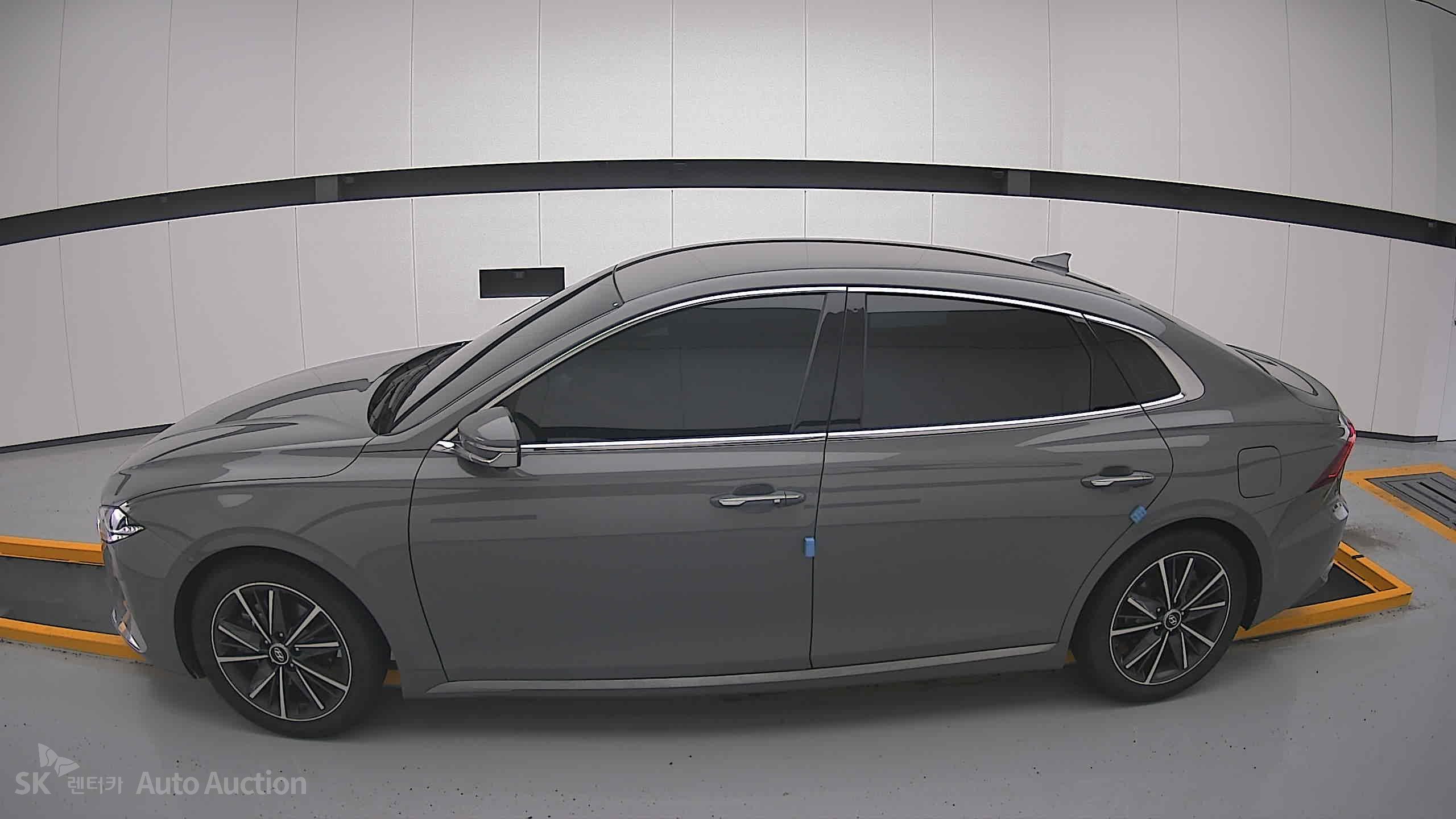 2022 - hyundai grandeur