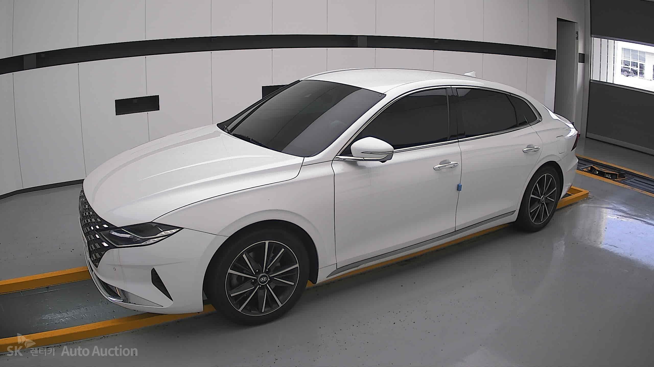 2022 - hyundai grandeur