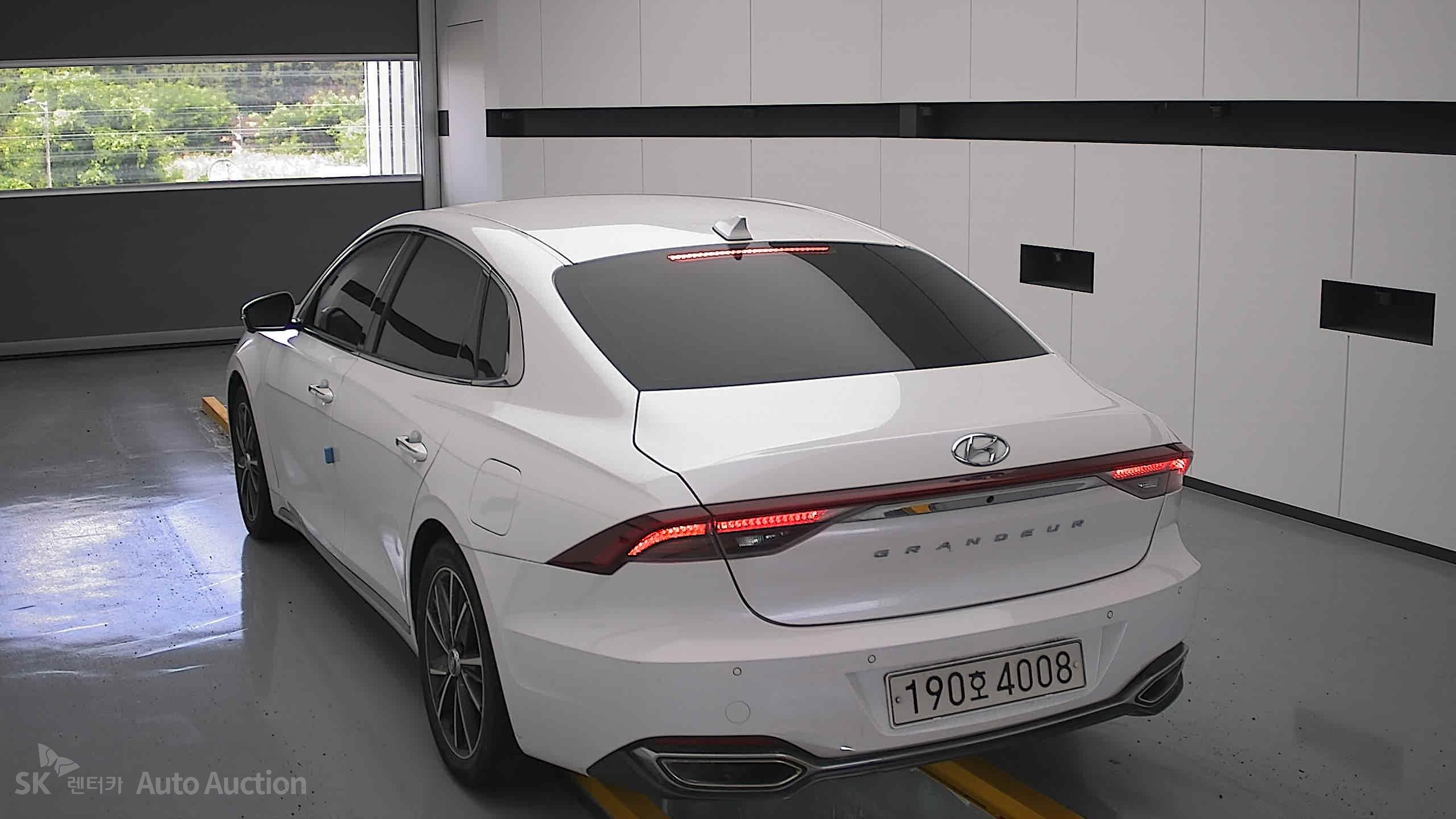 2022 - hyundai grandeur