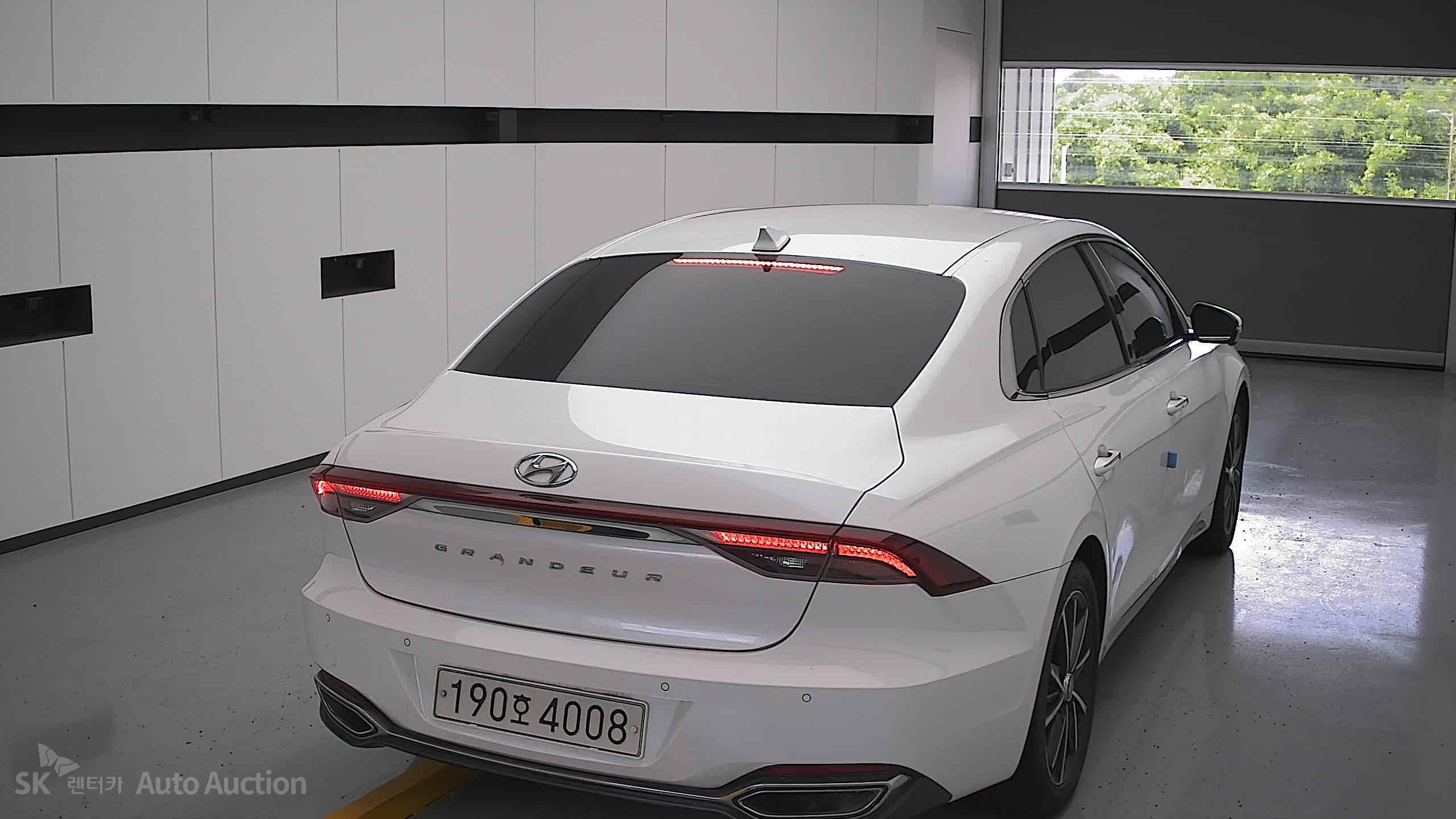 2022 - hyundai grandeur