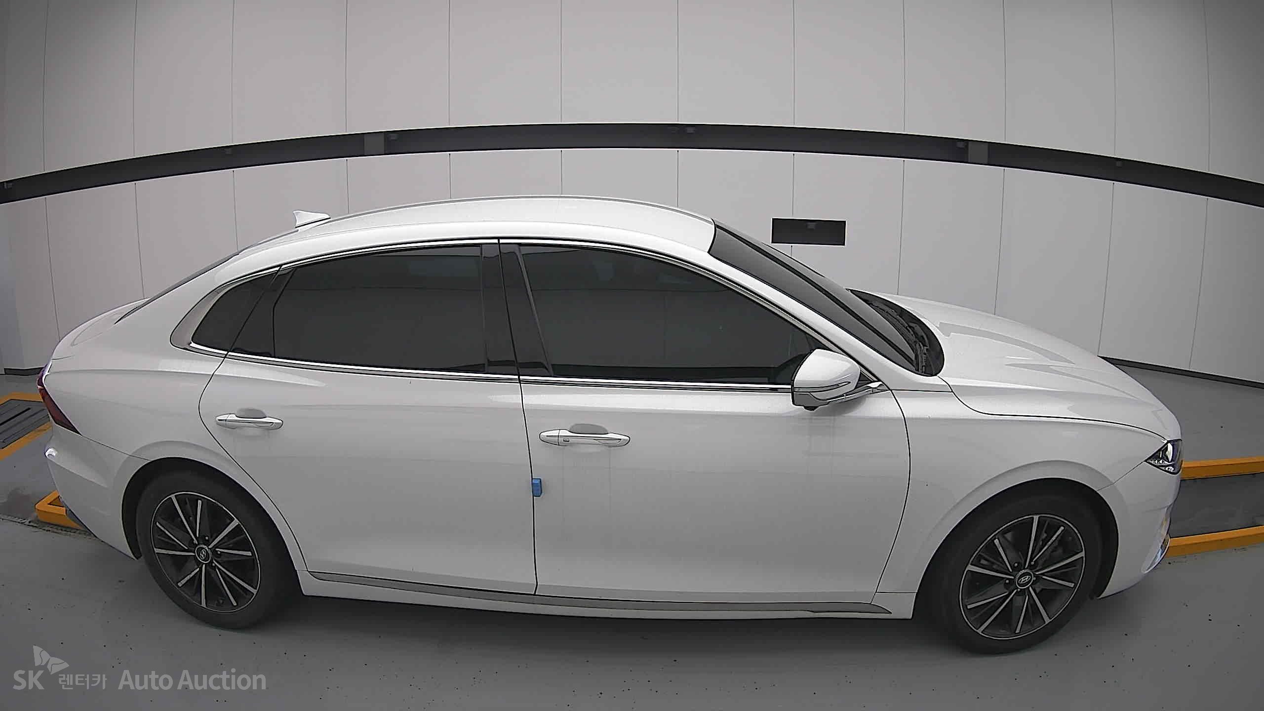 2022 - hyundai grandeur