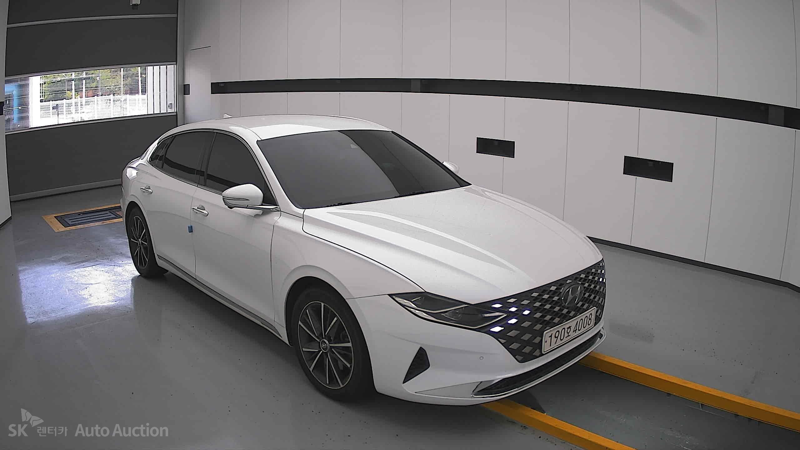 2022 - hyundai grandeur