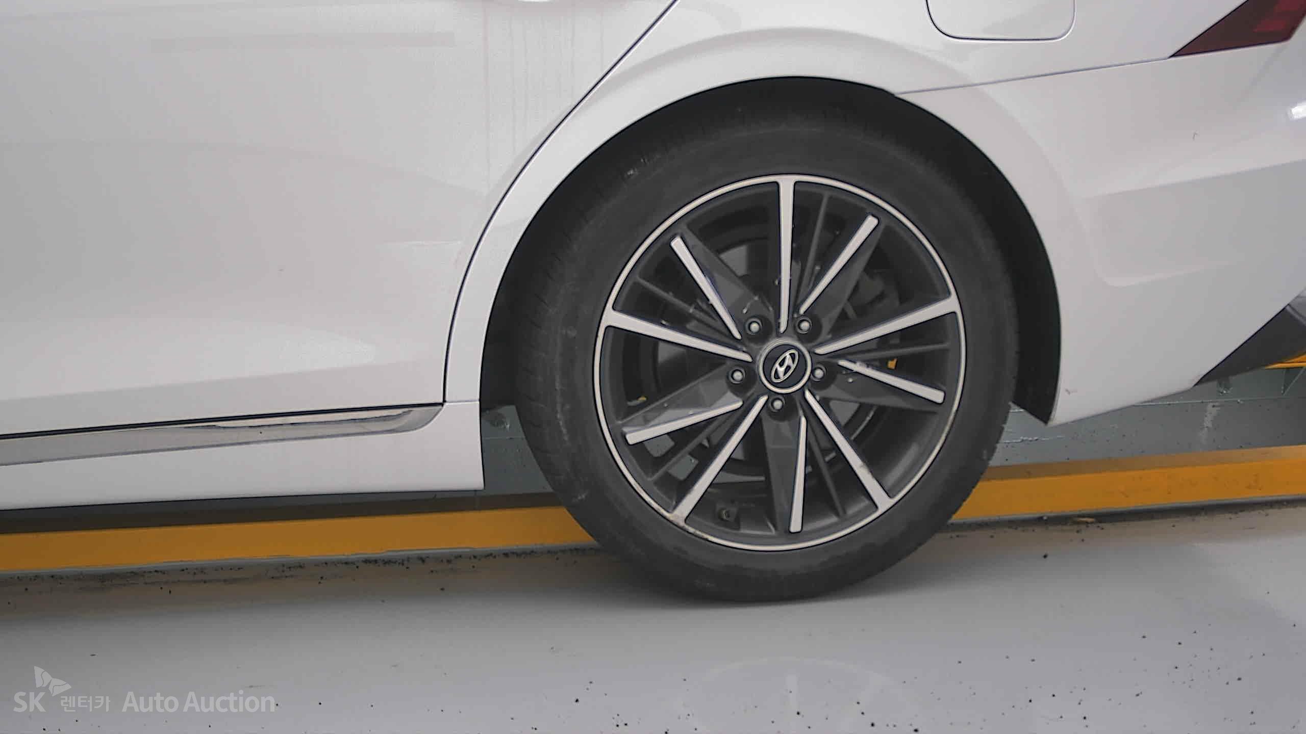 2022 - hyundai grandeur