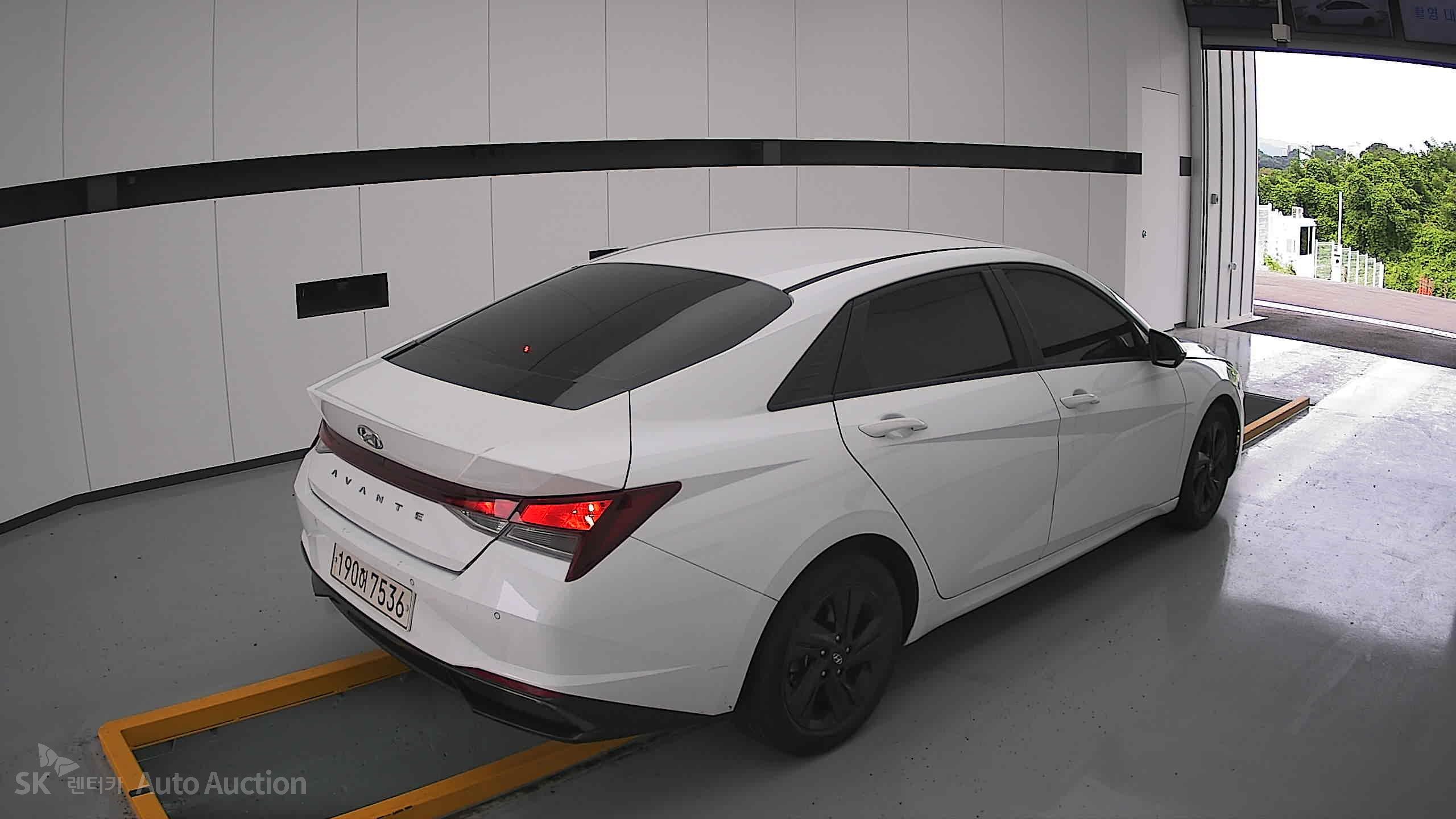 2022 - hyundai avante