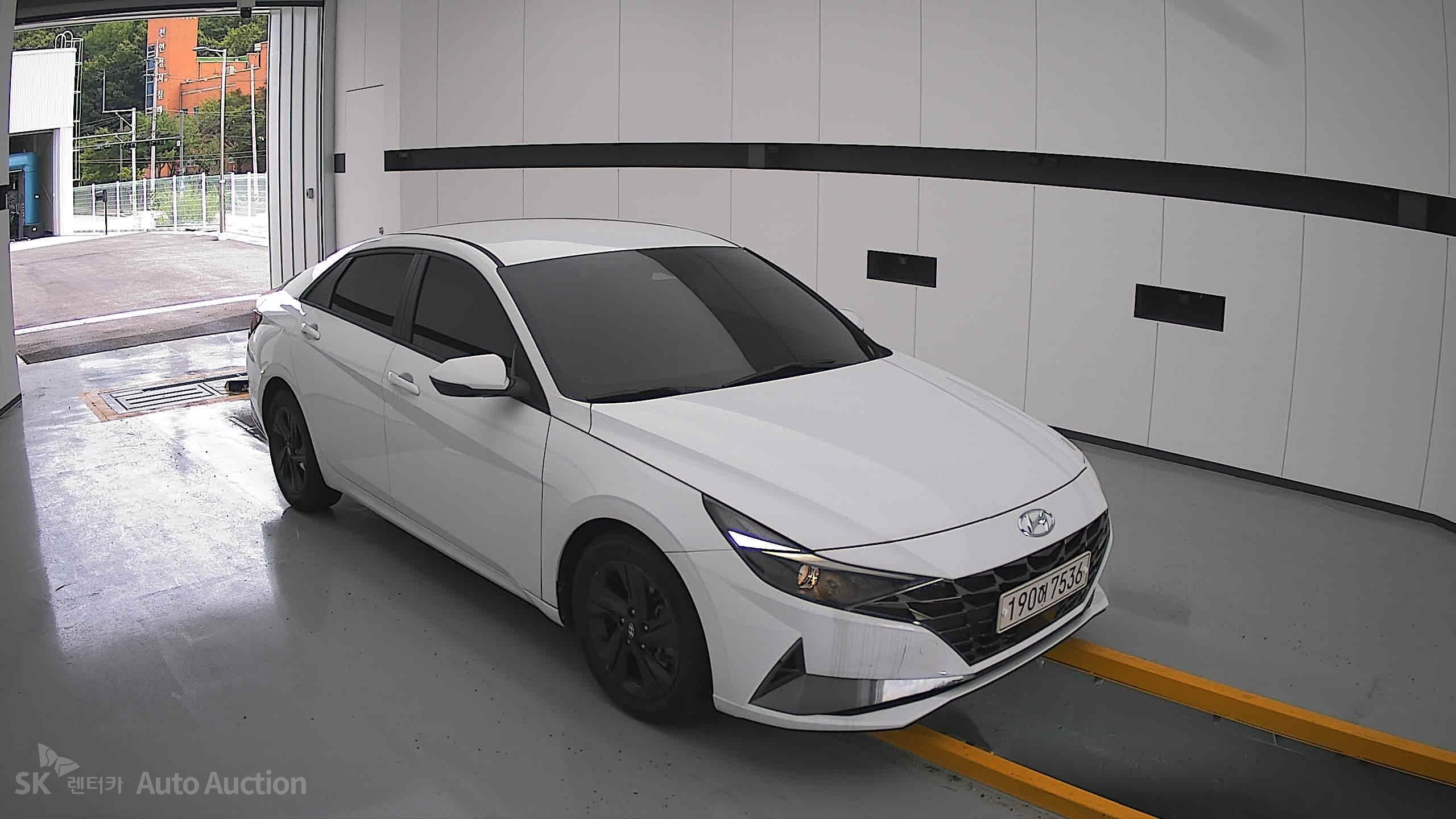 2022 - hyundai avante