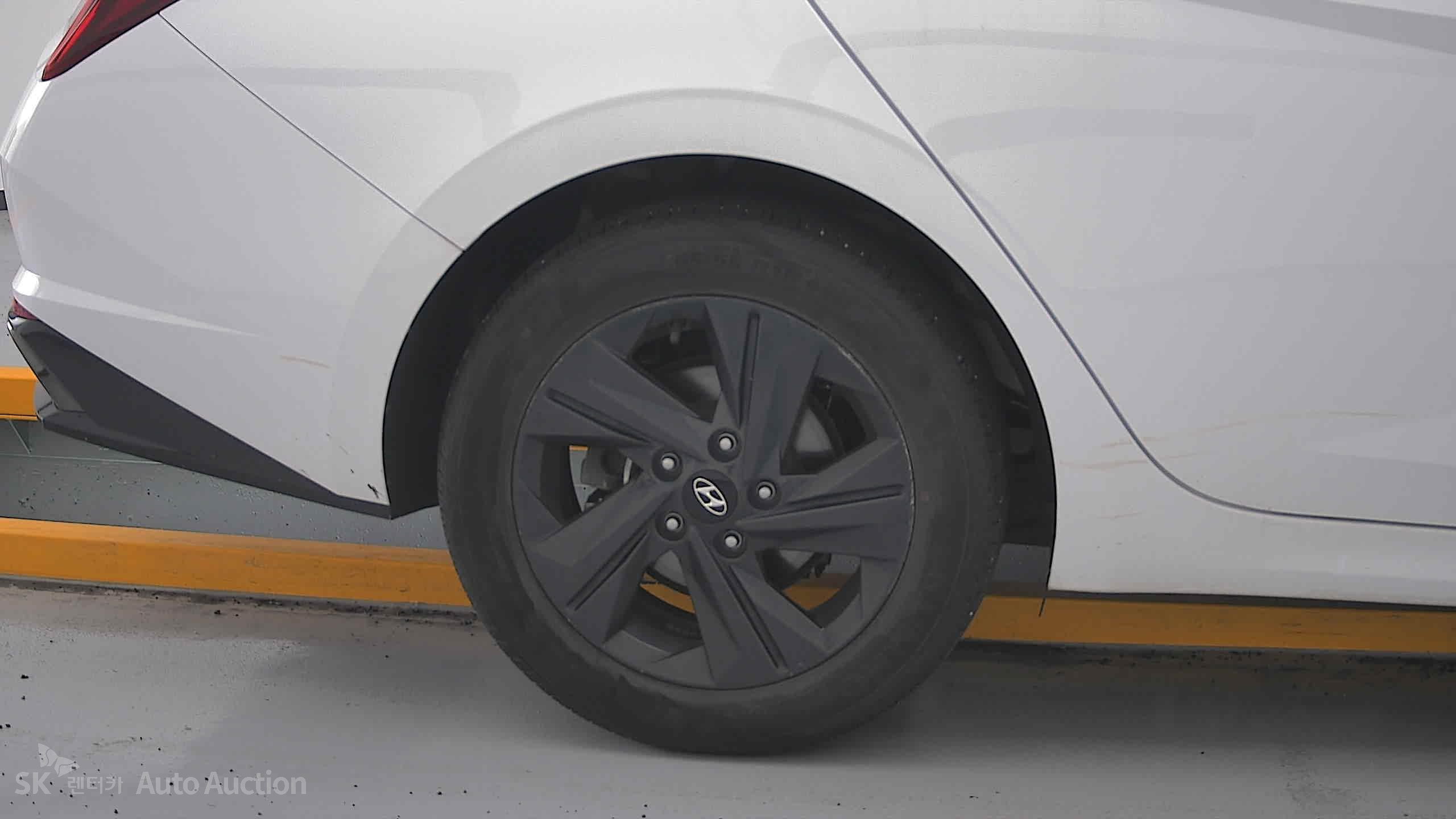 2022 - hyundai avante