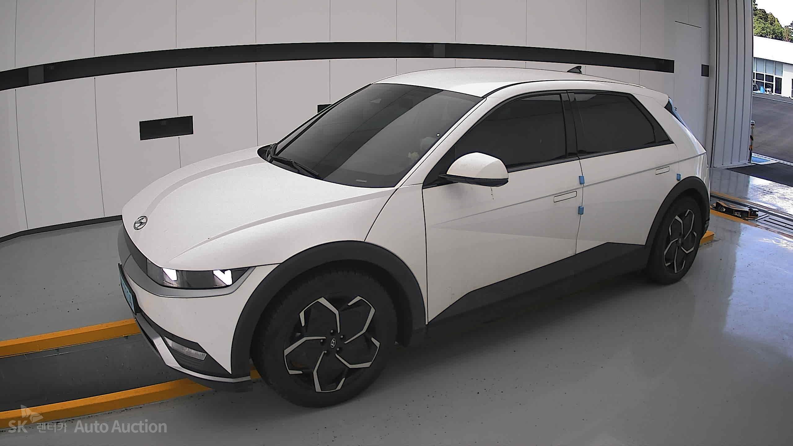 2022 - hyundai ioniq