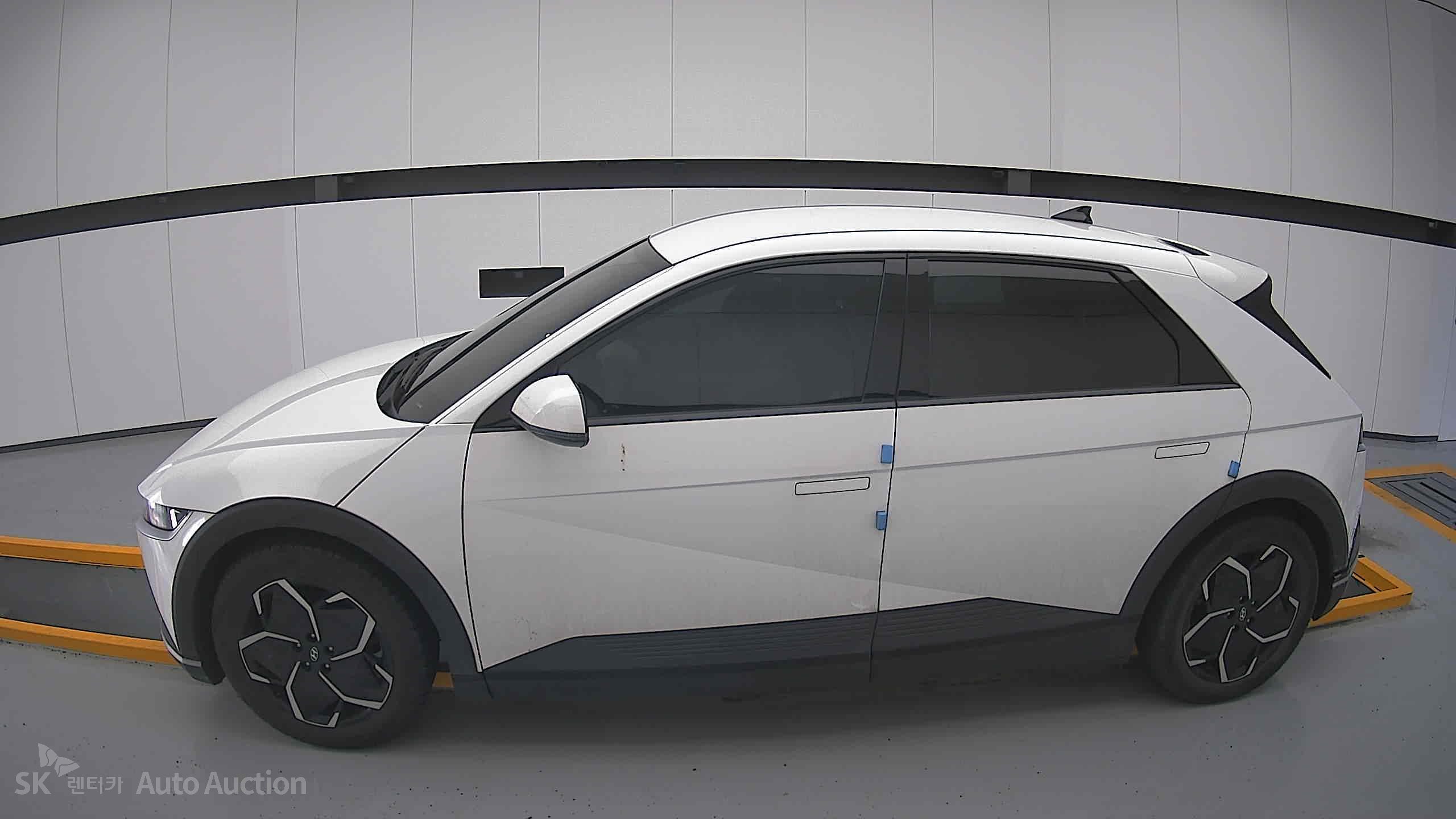 2022 - hyundai ioniq