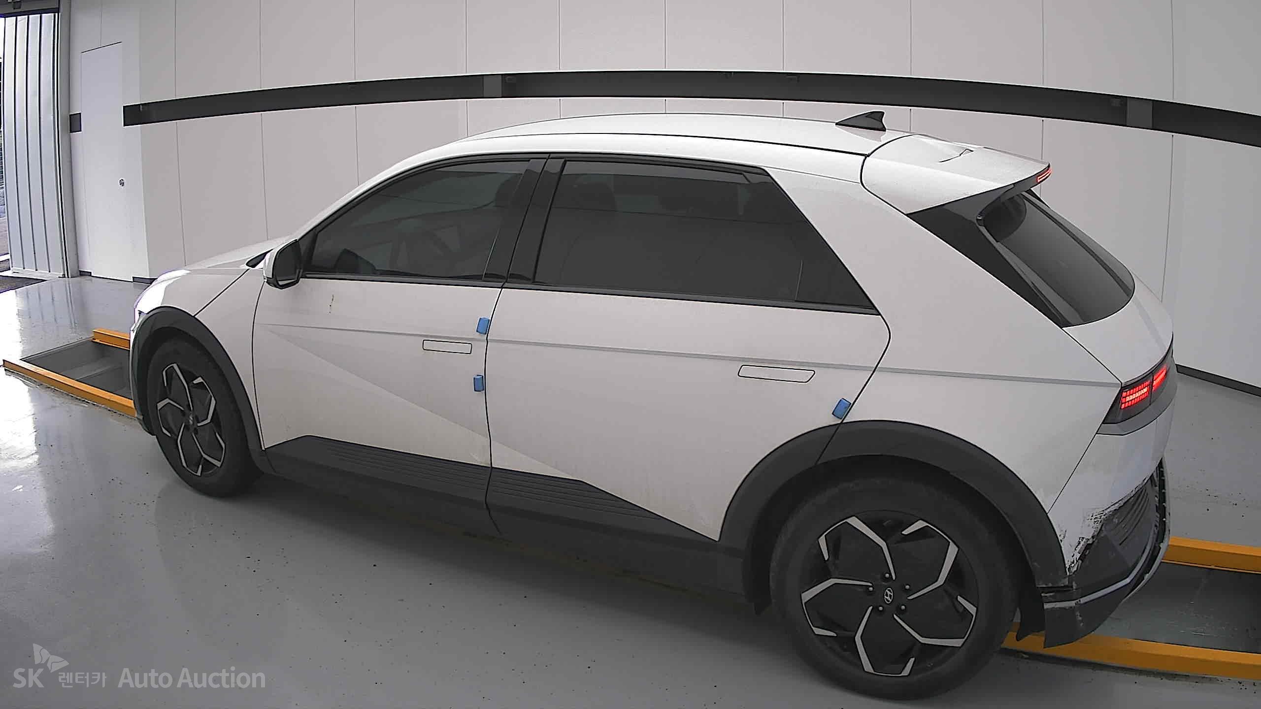 2022 - hyundai ioniq