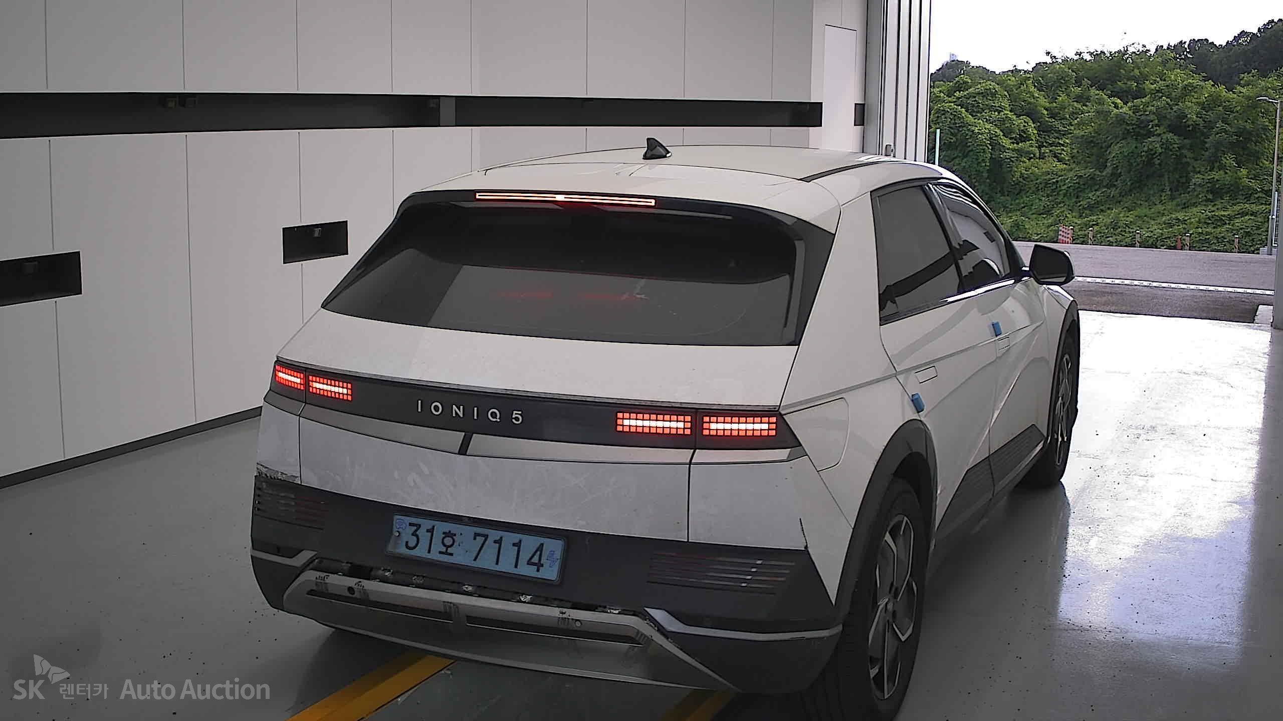 2022 - hyundai ioniq